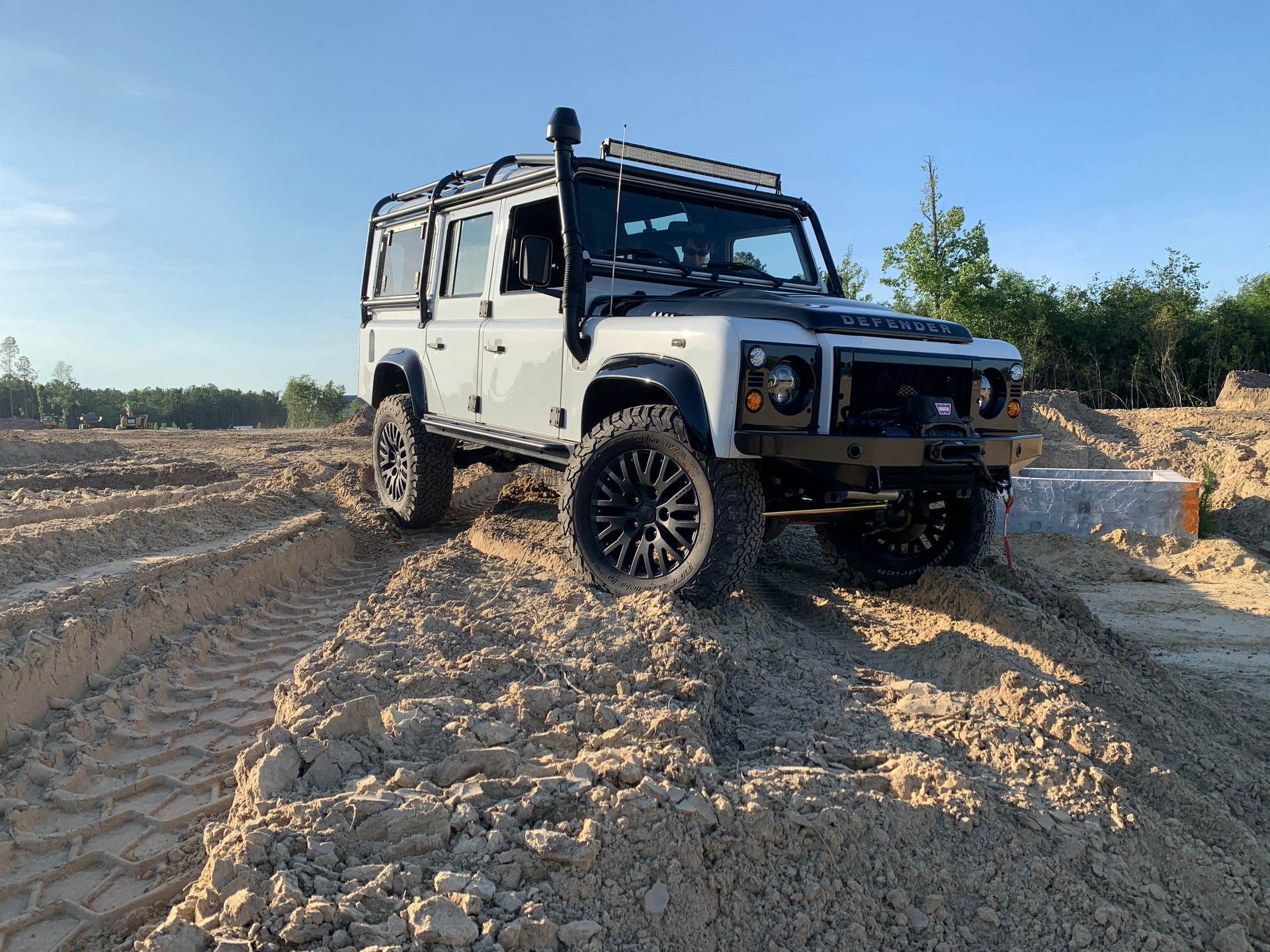 Osprey’s Classic Land Rover Defender Restomod Costs Nearly As Much As Four New Defender 110s