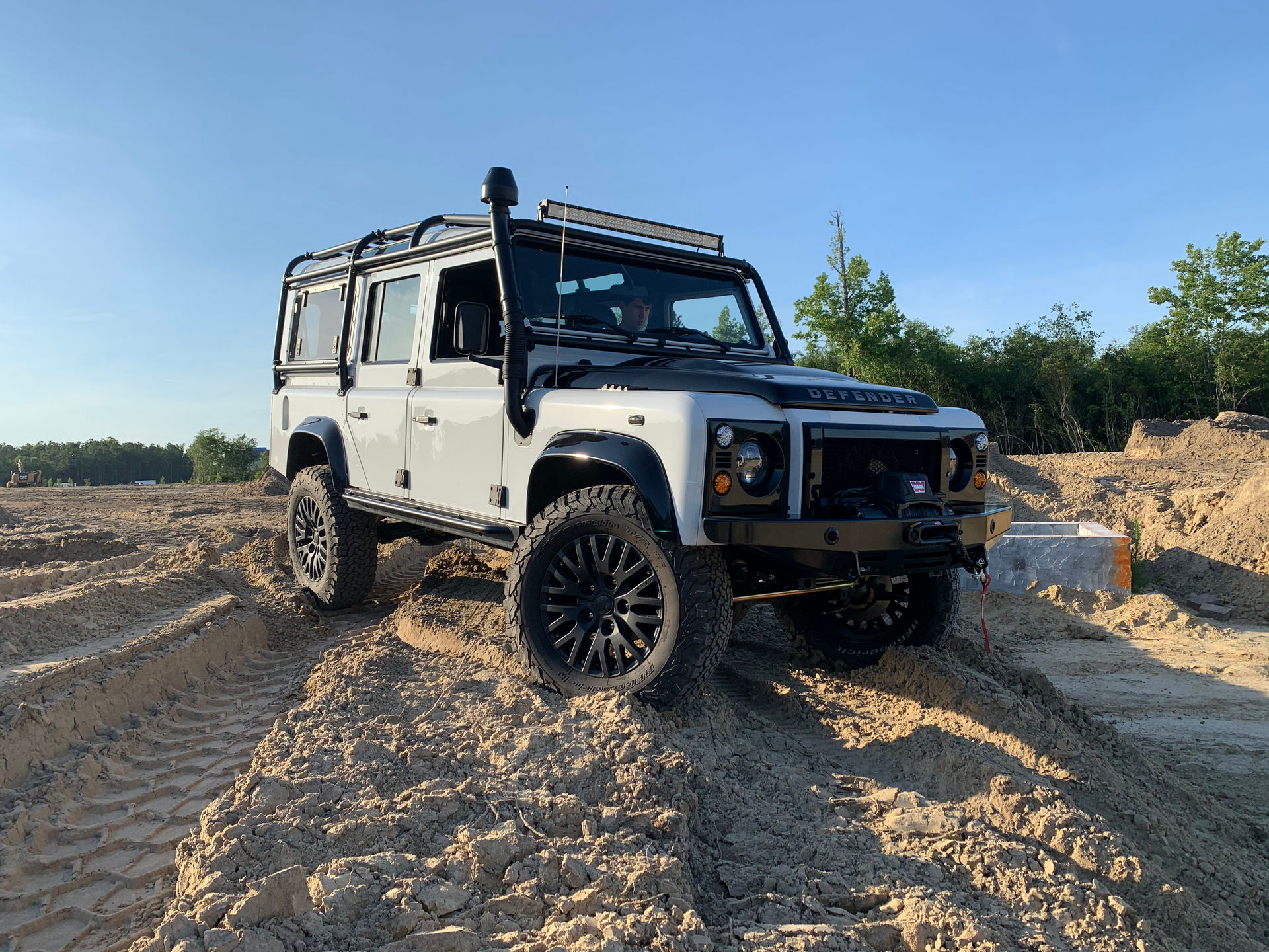 Osprey’s Classic Land Rover Defender Restomod Costs Nearly As Much As Four New Defender 110s