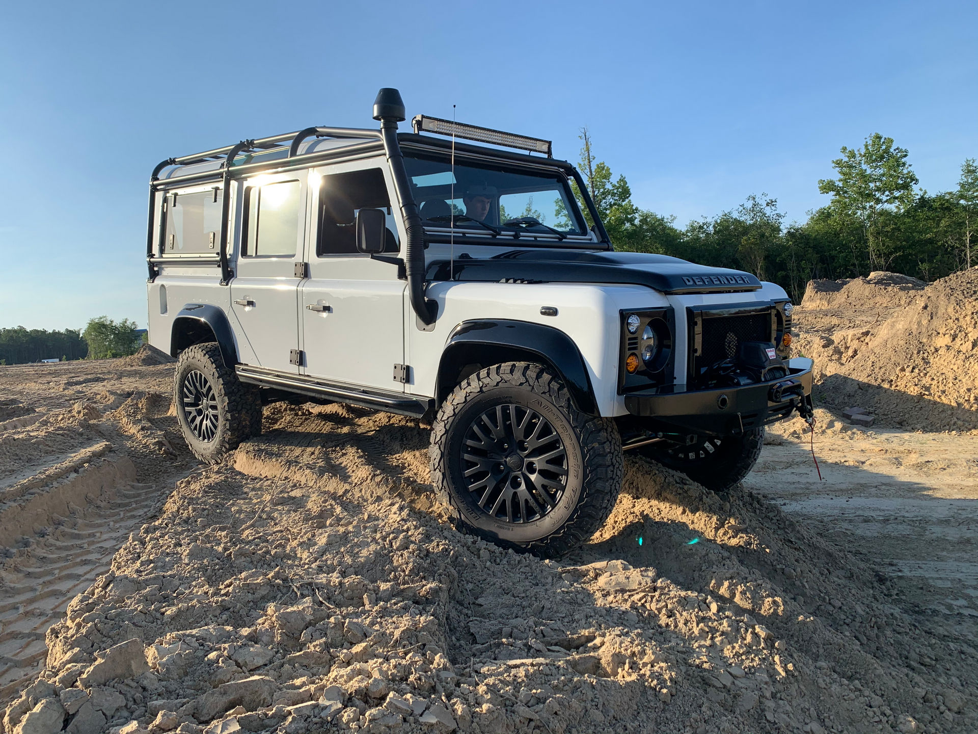 Osprey’s Classic Land Rover Defender Restomod Costs Nearly As Much As Four New Defender 110s