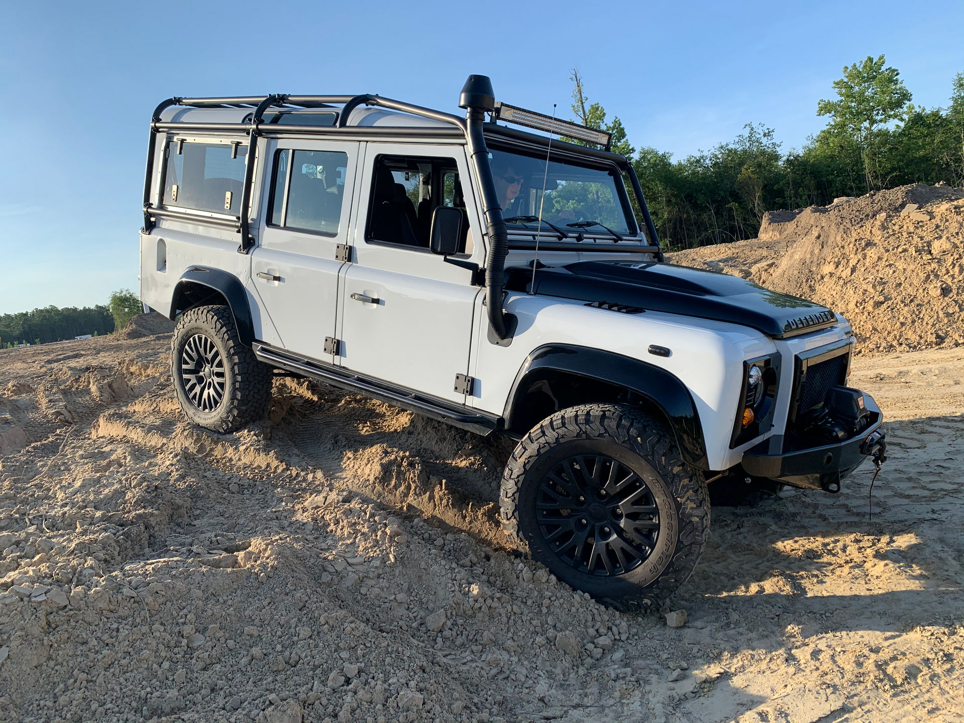 Osprey’s Classic Land Rover Defender Restomod Costs Nearly As Much As Four New Defender 110s