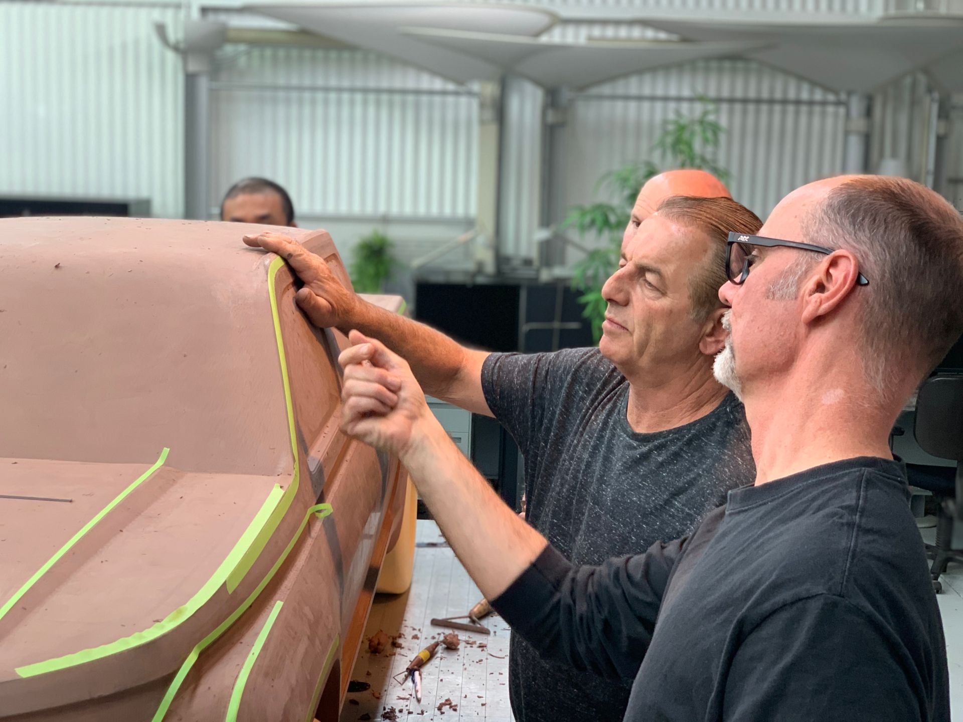 Lordstown Endurance Teased Again, Hydra Design Labs In Charge Of Styling And Prototyping