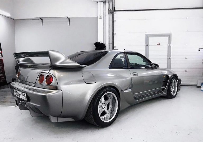 This Nissan Skyline GT-R R33 From Veilside Is A Genuine Show-Stopper ...