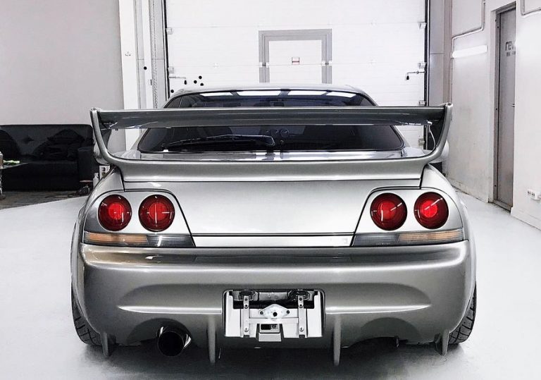 This Nissan Skyline GT-R R33 From Veilside Is A Genuine Show-Stopper ...
