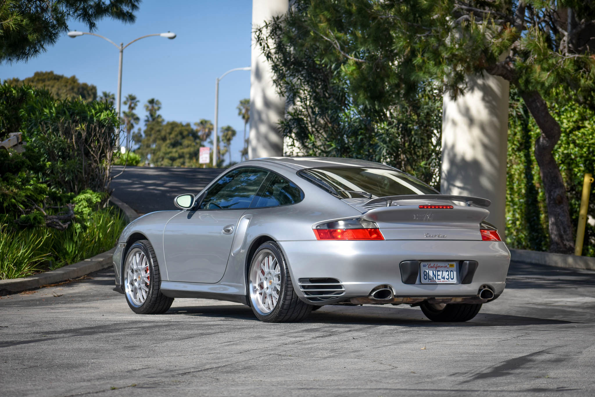Remember When The Porsche 911 Turbo Was Sold With A Six-Speed Manual?