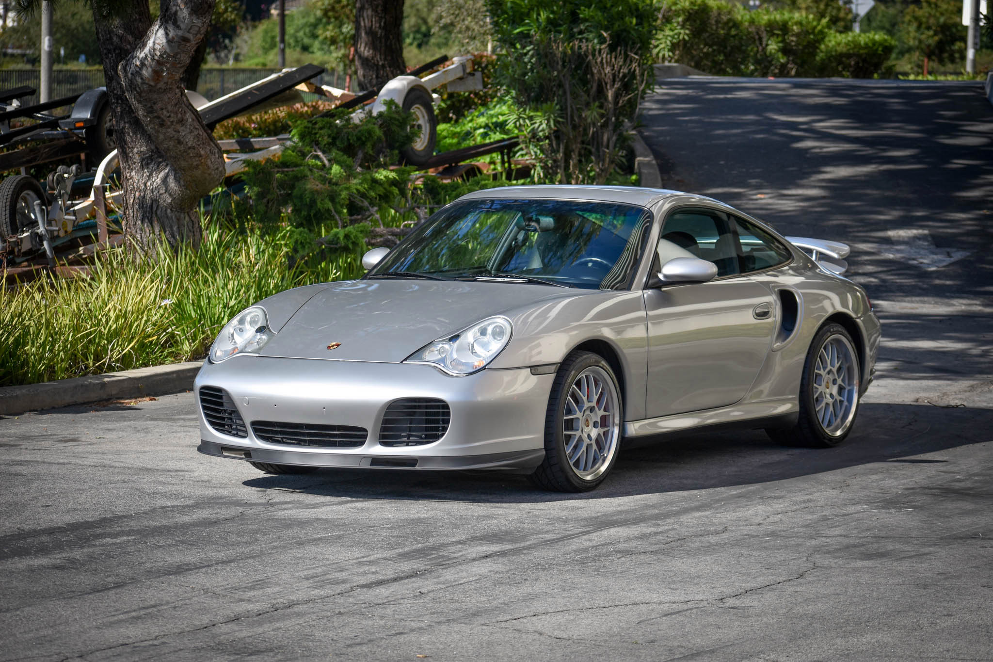Remember When The Porsche 911 Turbo Was Sold With A Six-Speed Manual?