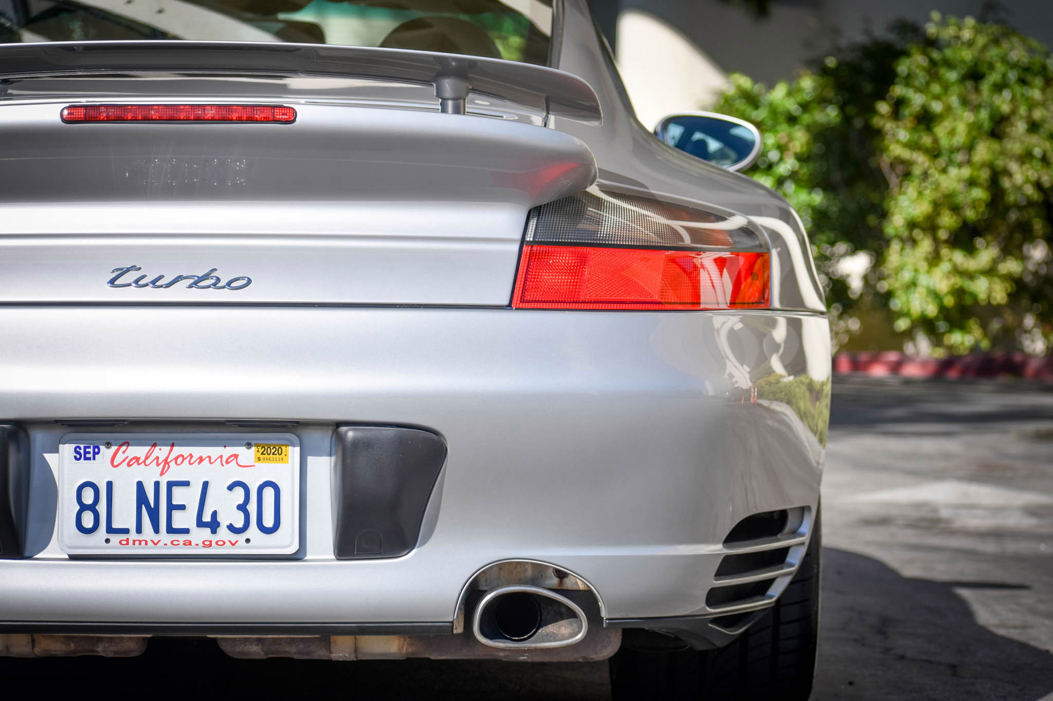 Remember When The Porsche 911 Turbo Was Sold With A Six-Speed Manual?
