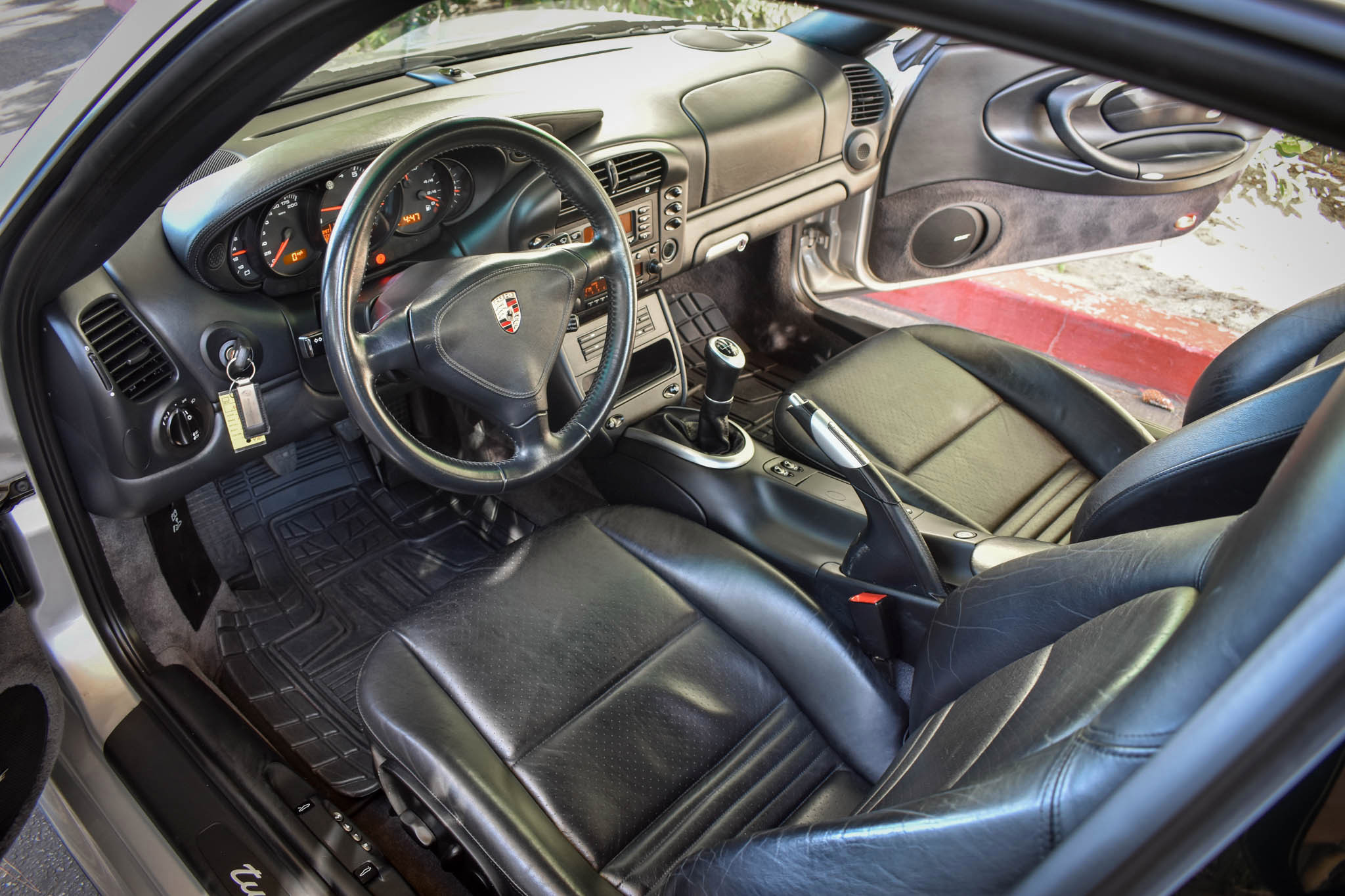 Remember When The Porsche 911 Turbo Was Sold With A Six-Speed Manual?