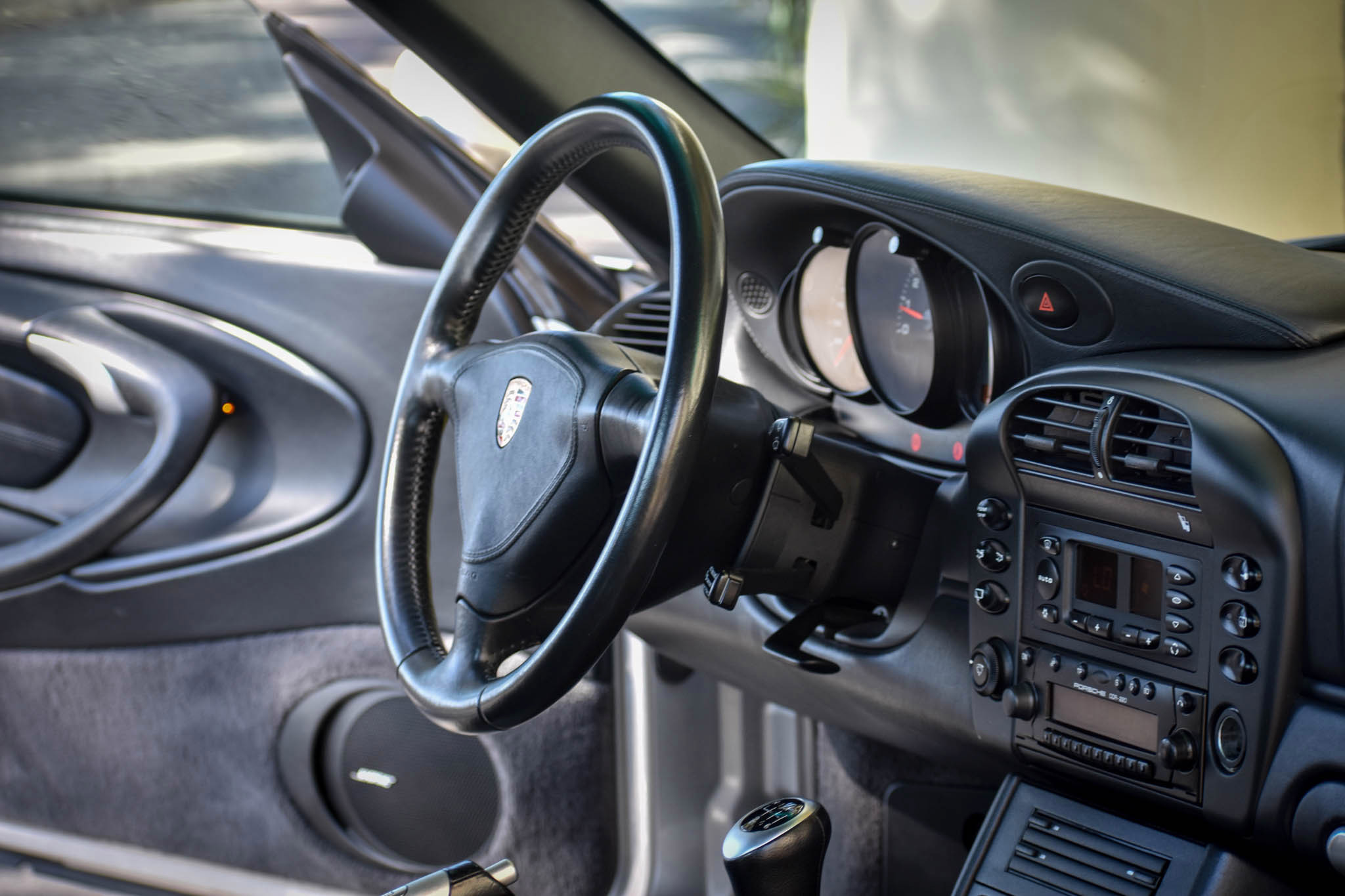 Remember When The Porsche 911 Turbo Was Sold With A Six-Speed Manual?