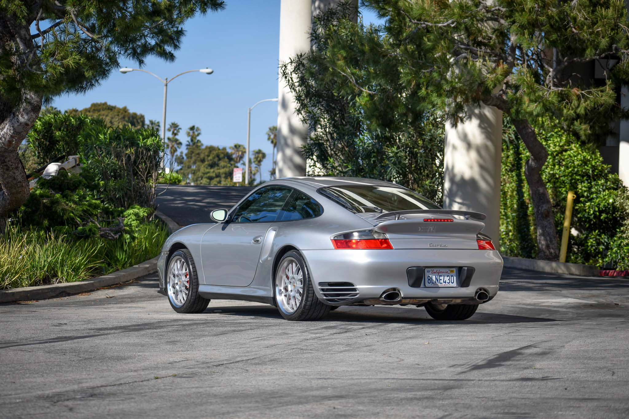 Remember When The Porsche 911 Turbo Was Sold With A Six-Speed Manual?
