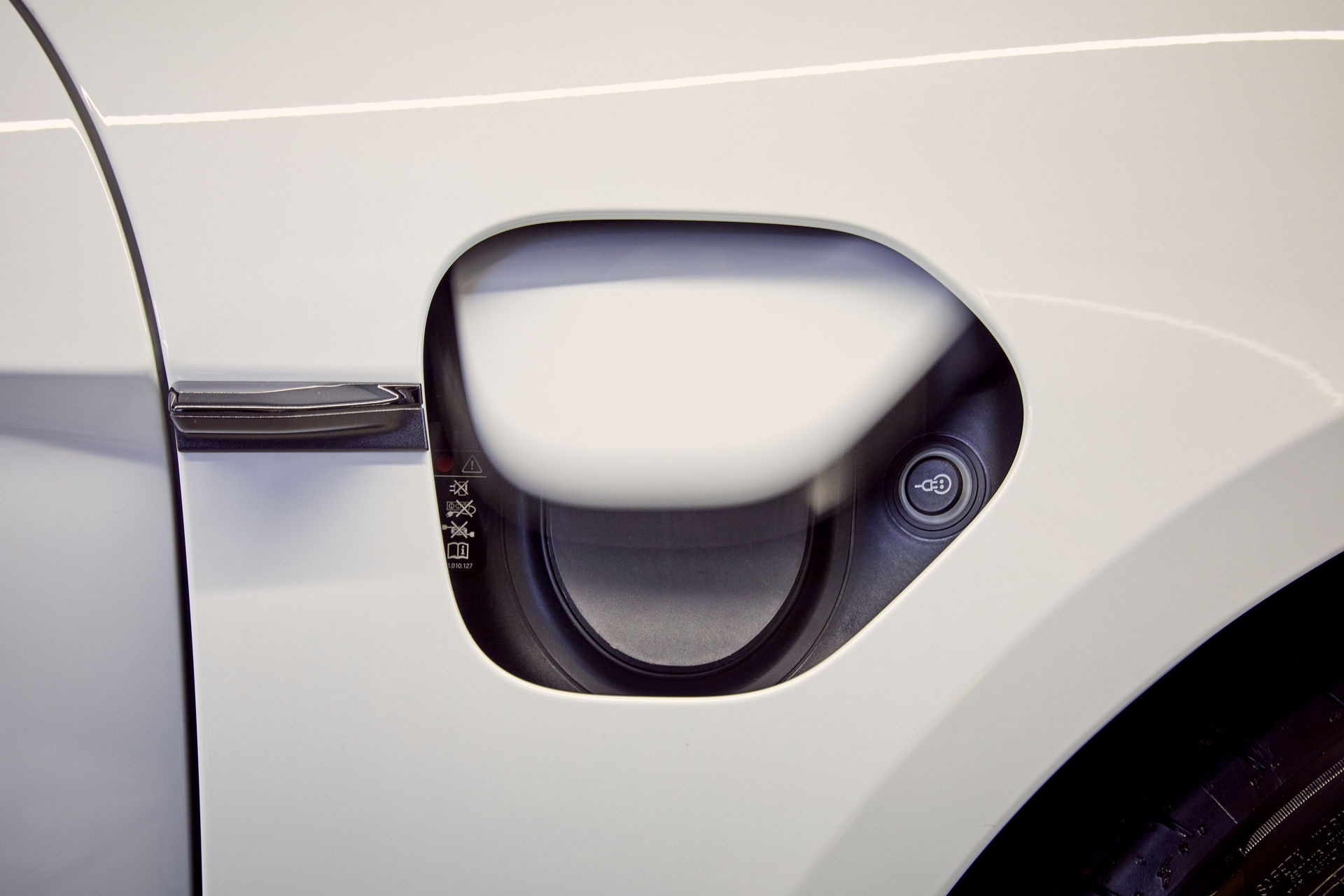 Porsche Taycan Lands In Australia, Priced From A$191,000 To A$339,100