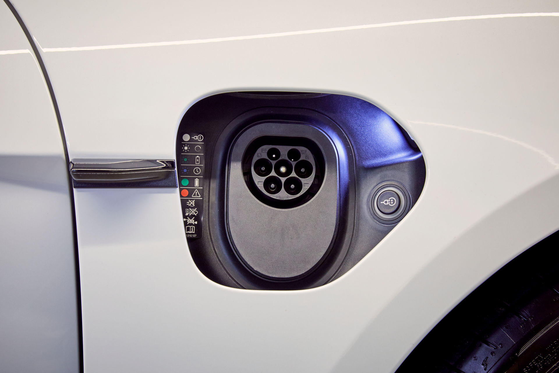 Porsche Taycan Lands In Australia, Priced From A$191,000 To A$339,100