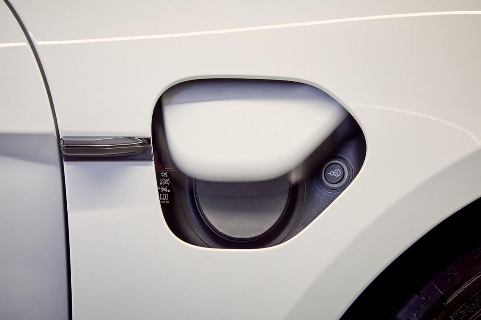 Porsche Taycan Lands In Australia, Priced From A$191,000 To A$339,100