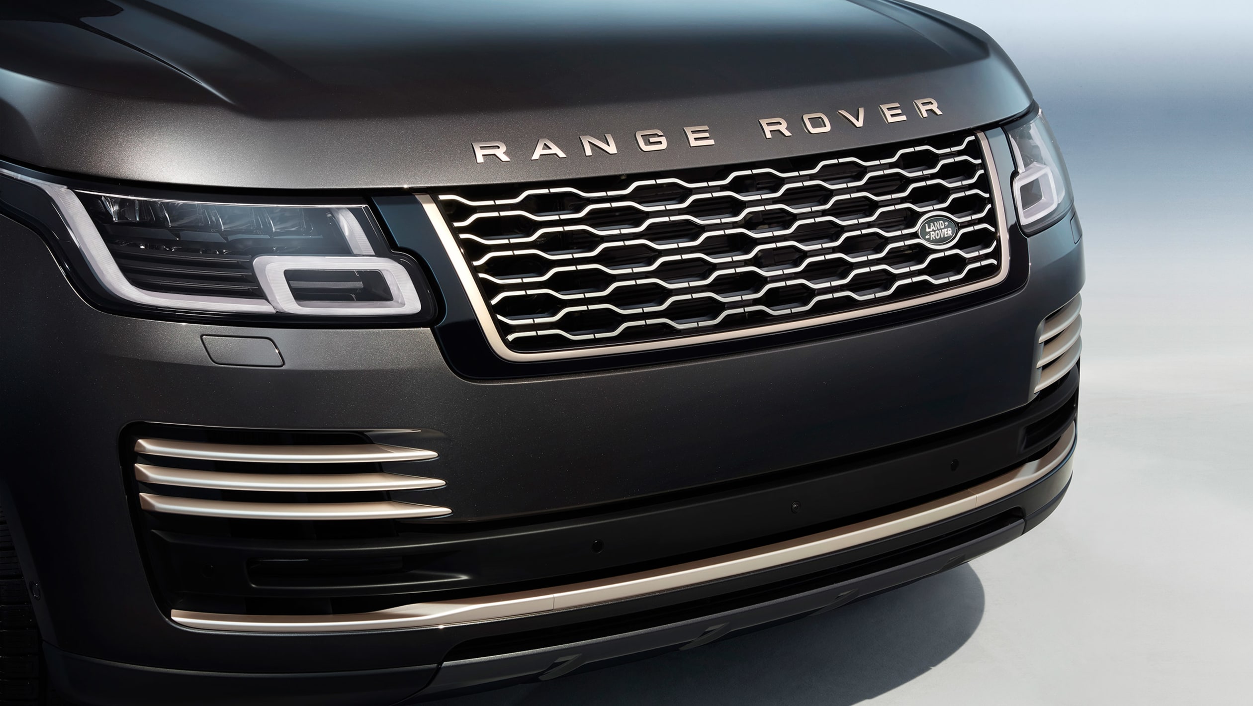 Special Edition 2021 Range Rover “Fifty” Celebrates SUV’s 50th Anniversary