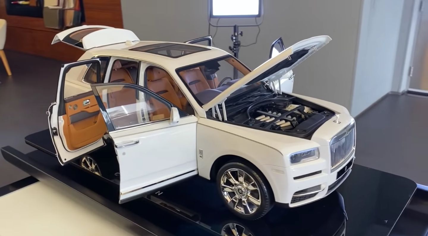 $40,000 Rolls-Royce Cullinan Miniature Replica Will Blow You Away ...