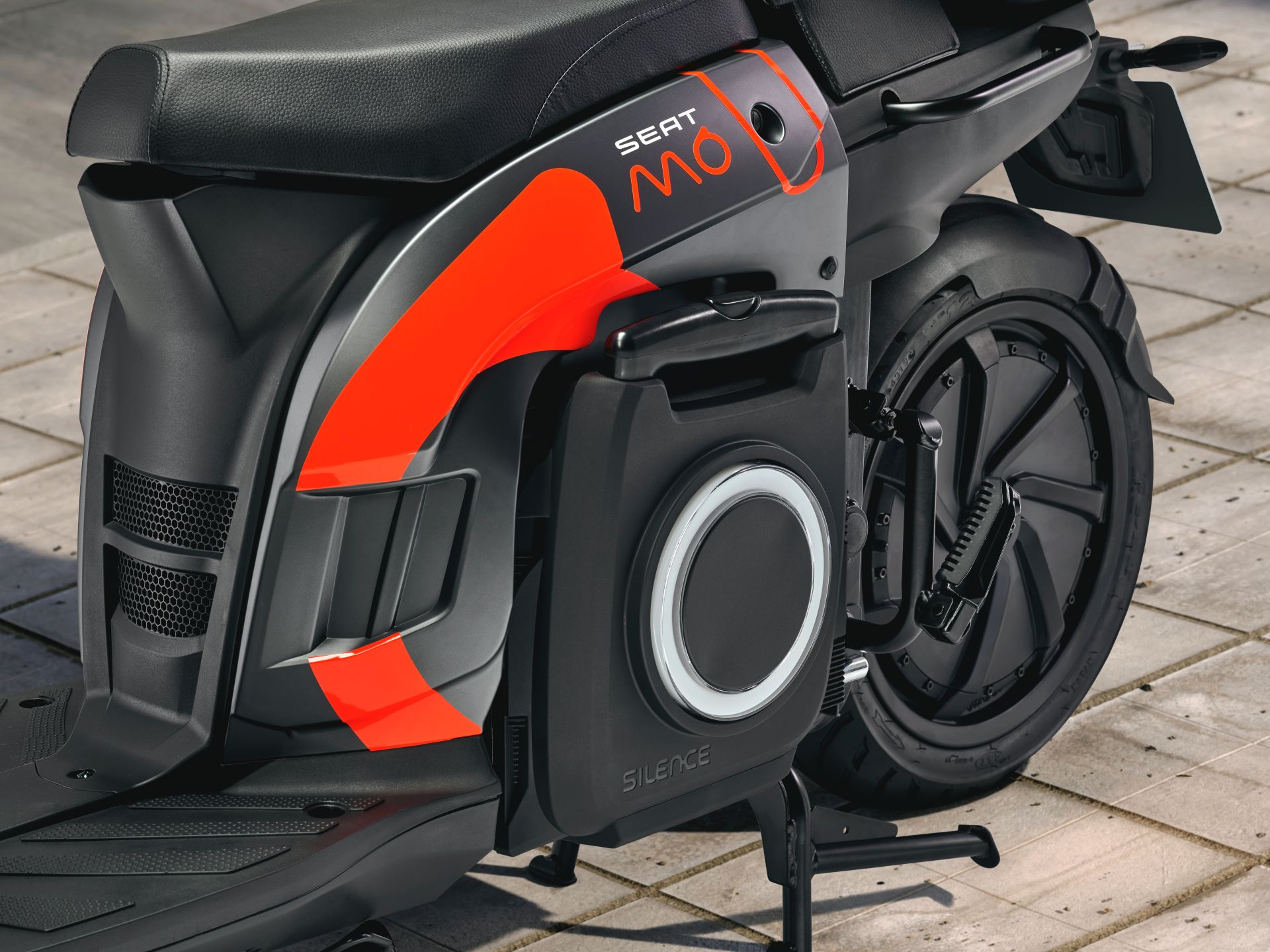 SEAT Launches Electric eScooter 125 And eKickScooter 65 Under New Mobility Brand