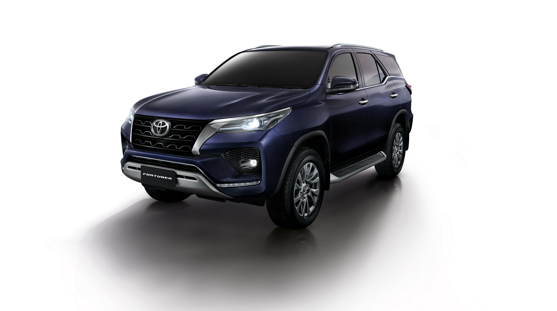 2021 Toyota Fortuner: Hilux’s 7-Seater SUV Sibling Gets A Facelift Too