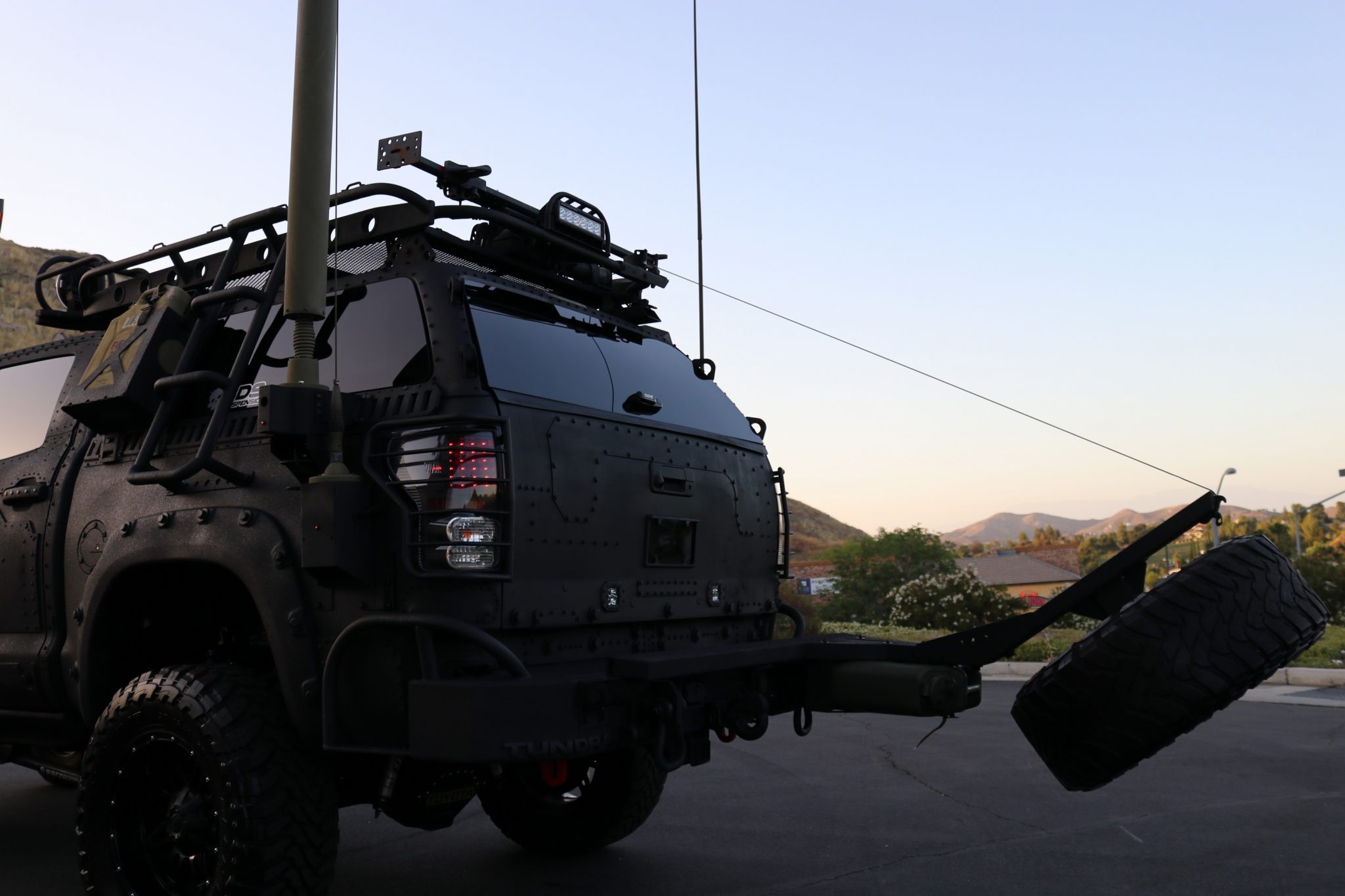 Get Ready For The Zombie Apocalypse With This Crazed Toyota Tundra