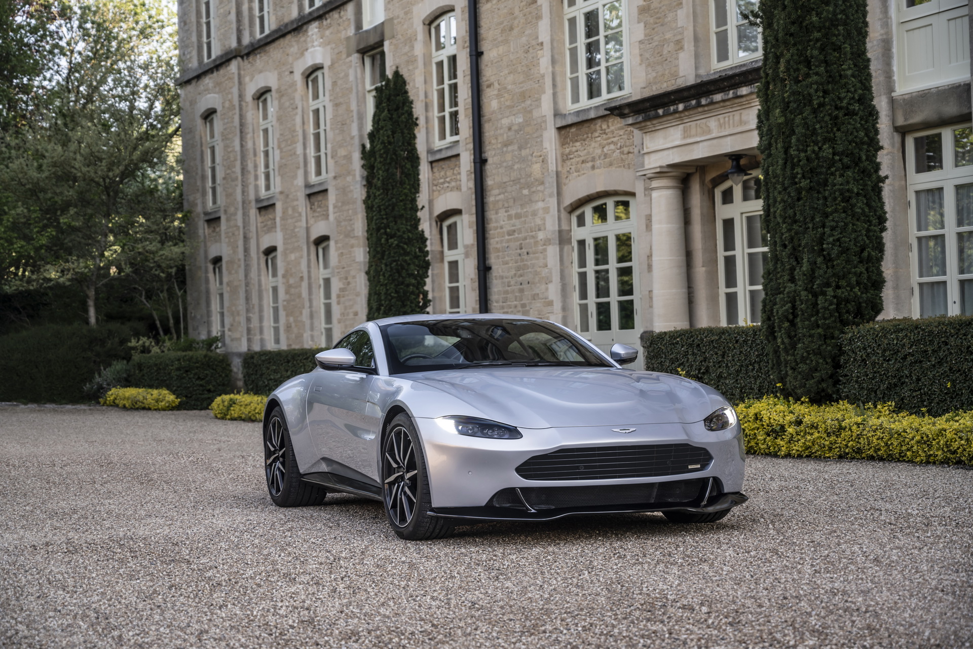 Aston Martin Vantage Gets A Nose Job From Revenant Automotive