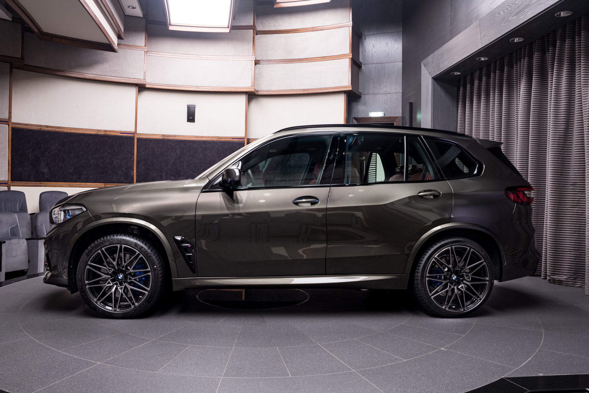 Does Manhattan Green Metallic Suit The $114k BMW X5 M Competition?