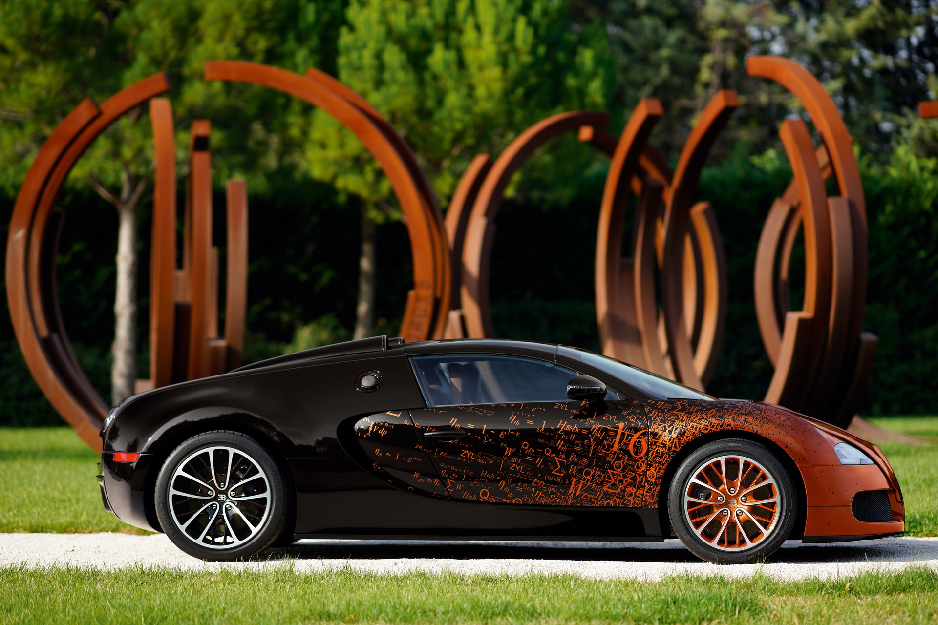 Bugatti Veyron Is 15 Years Old; Here’s A Look At Some Special Versions
