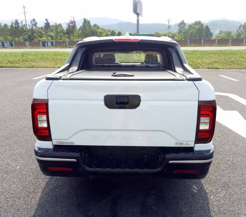 Geely’s Farizon FX Crossover Pickup Is One Weird Looking Cookie