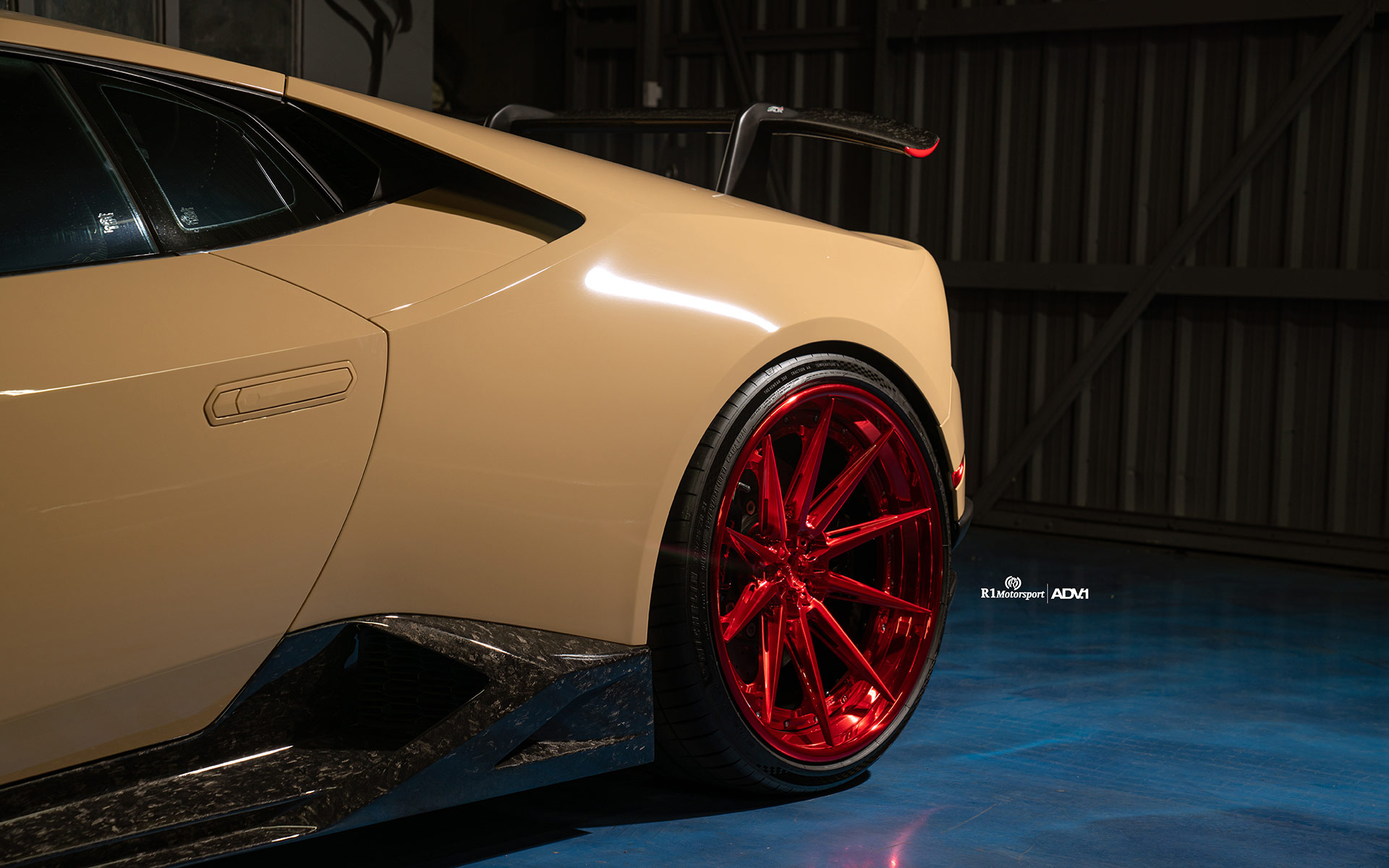Lamborghini Huracan Performante Puts On A Desert Theme, Glossy Red Rims
