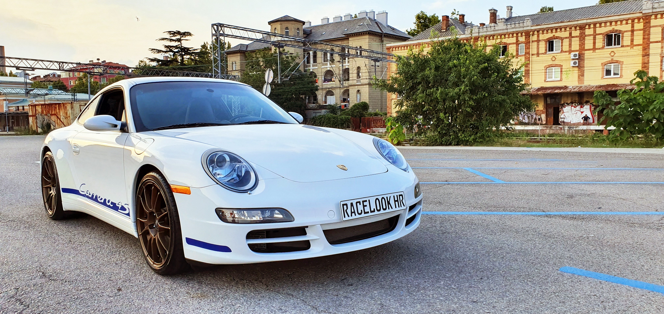 Do These OZ Rims Enhance The Looks Of The Porsche 997-Gen 911?