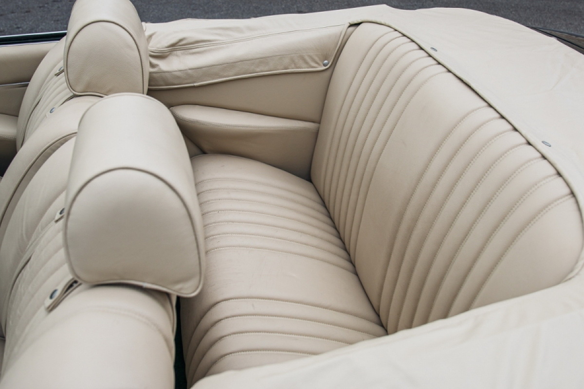 Is There Anything More Elegant Than A Classic Citroen DS21 Décapotable?