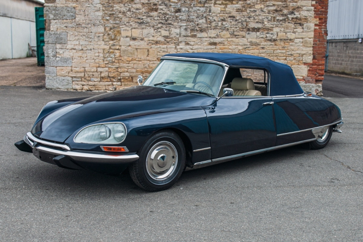 Is There Anything More Elegant Than A Classic Citroen DS21 Décapotable?