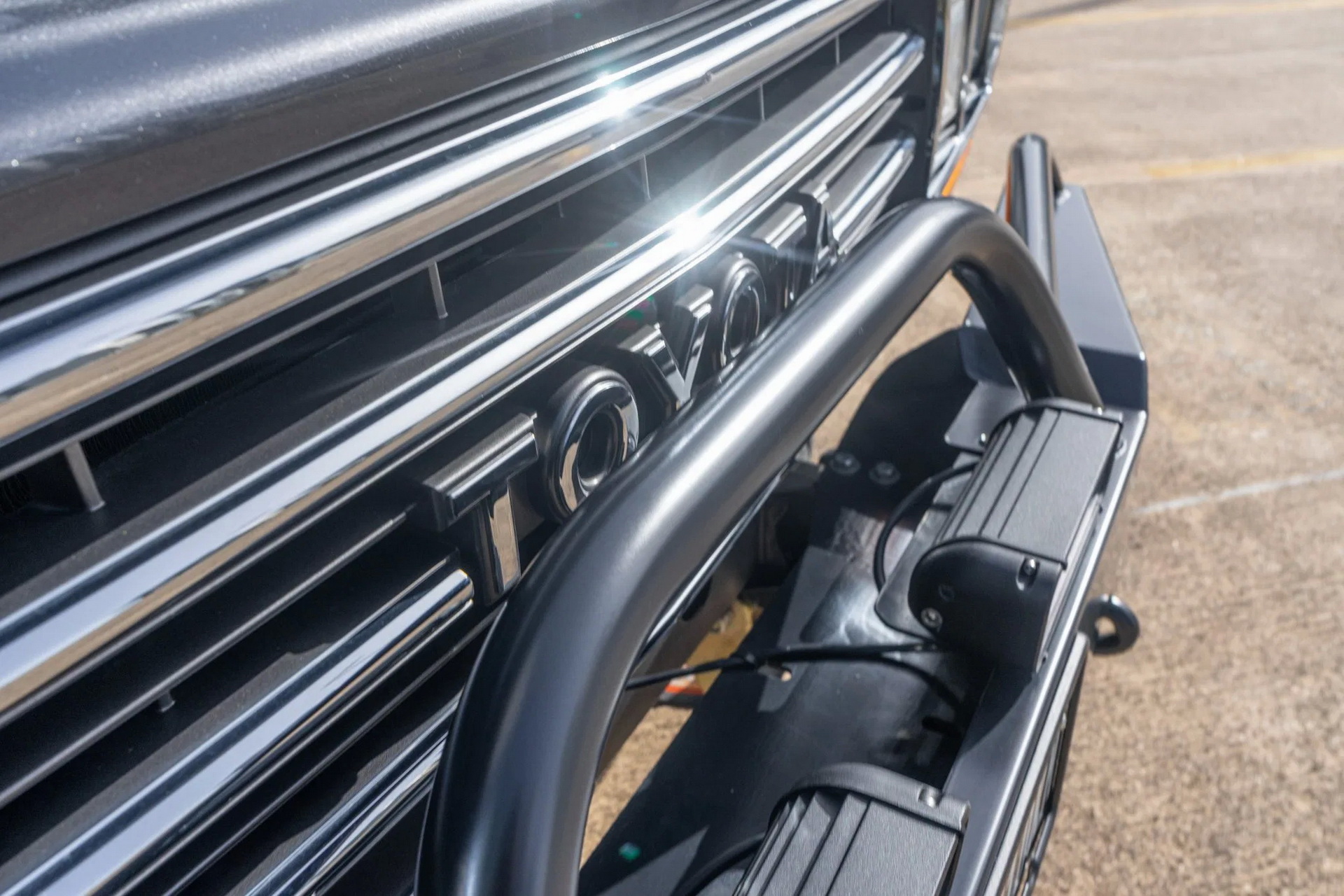 Modded 1988 Toyota Land Cruiser FJ62 With BMW 5-Series Seats Looks To Fetch A Pretty Penny