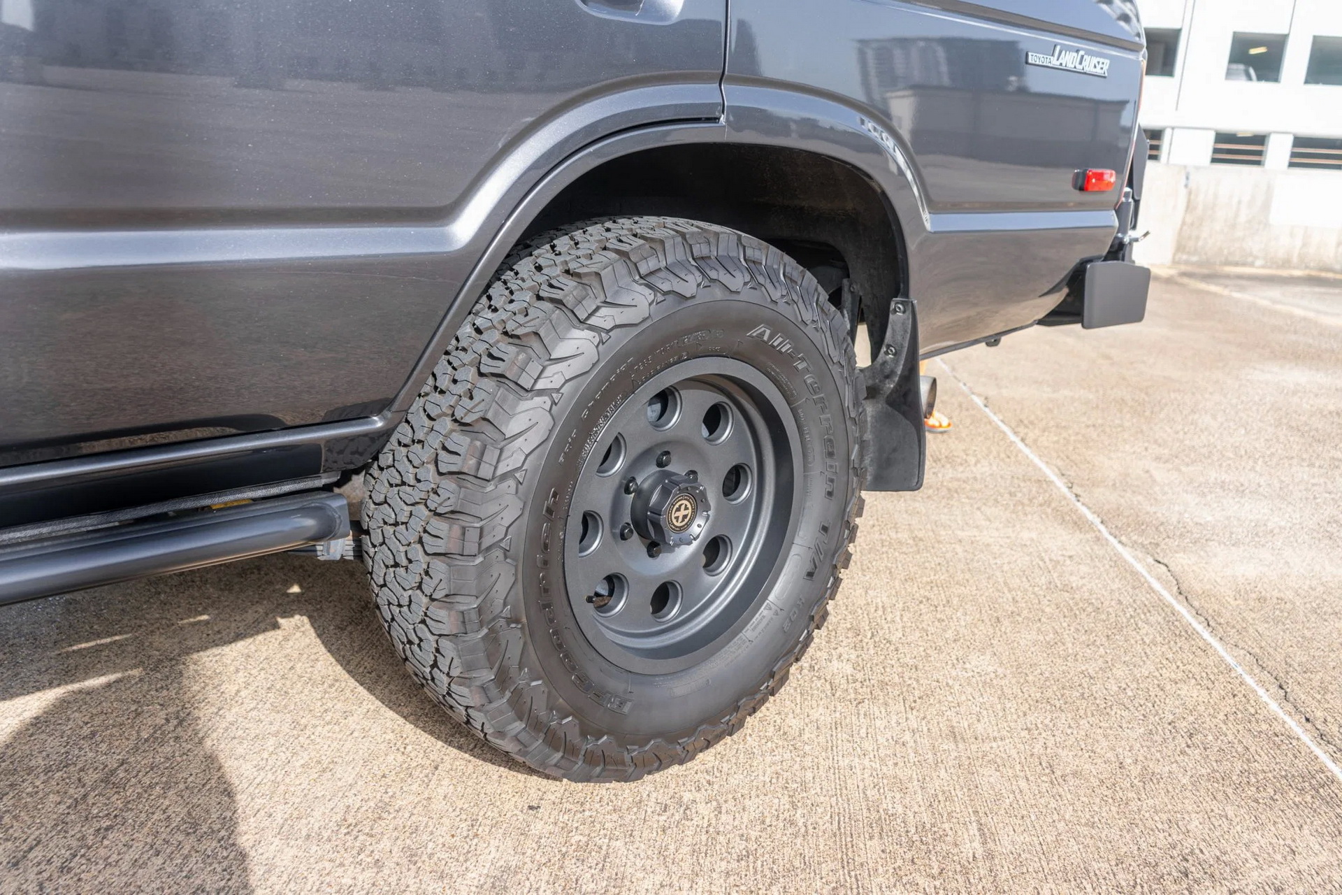 Modded 1988 Toyota Land Cruiser FJ62 With BMW 5-Series Seats Looks To Fetch A Pretty Penny