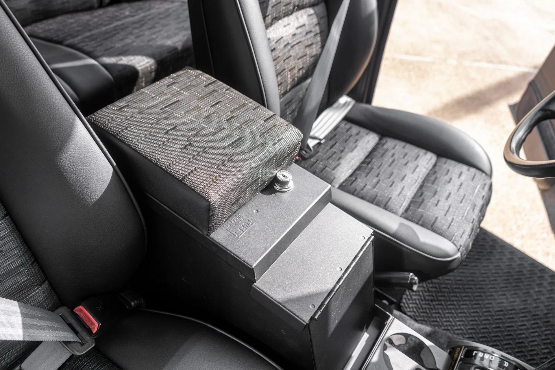 Modded 1988 Toyota Land Cruiser FJ62 With BMW 5-Series Seats Looks To Fetch A Pretty Penny