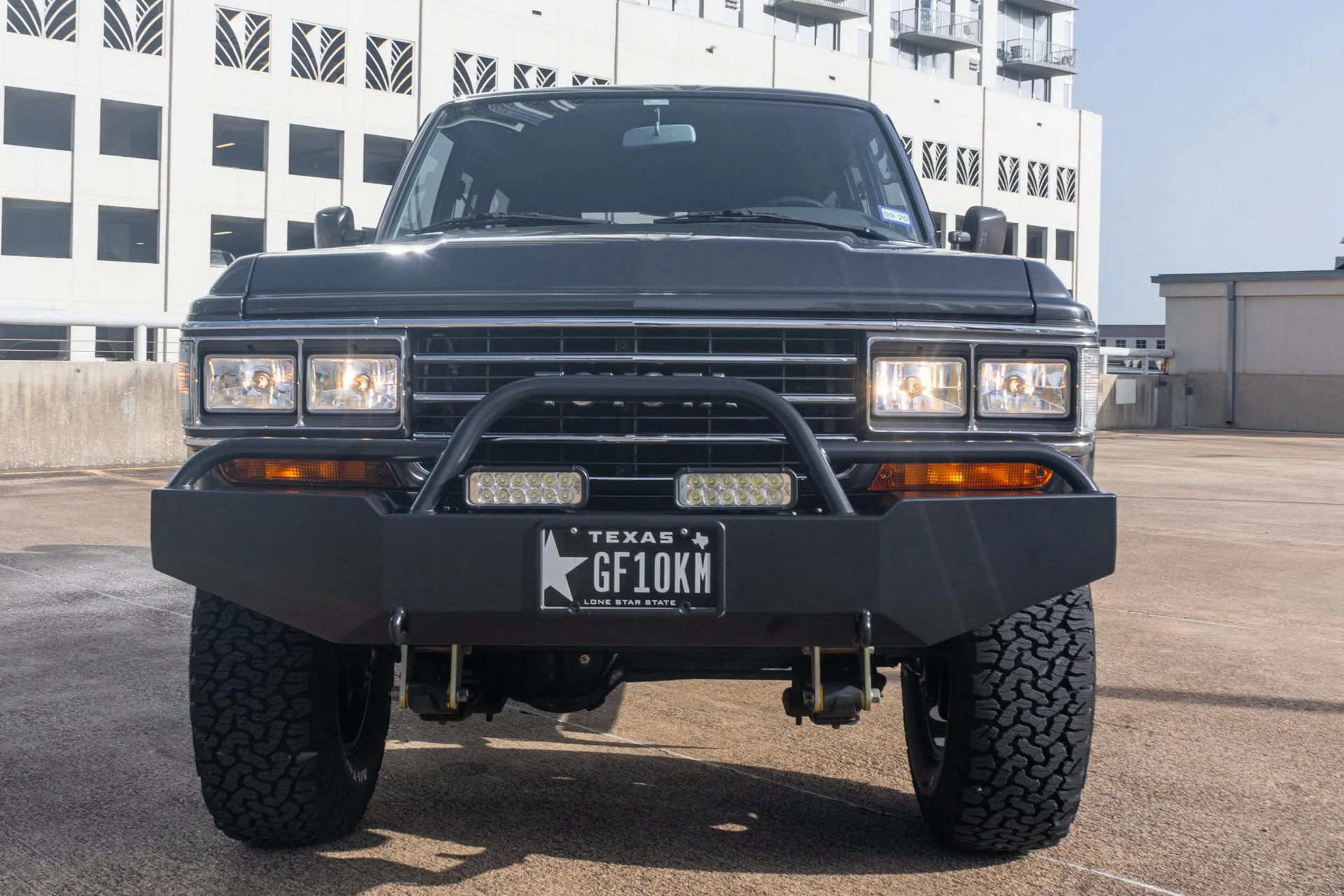 Modded 1988 Toyota Land Cruiser FJ62 With BMW 5-Series Seats Looks To Fetch A Pretty Penny