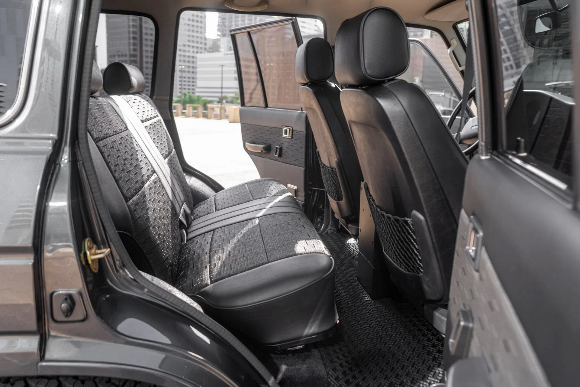 Modded 1988 Toyota Land Cruiser FJ62 With BMW 5-Series Seats Looks To Fetch A Pretty Penny