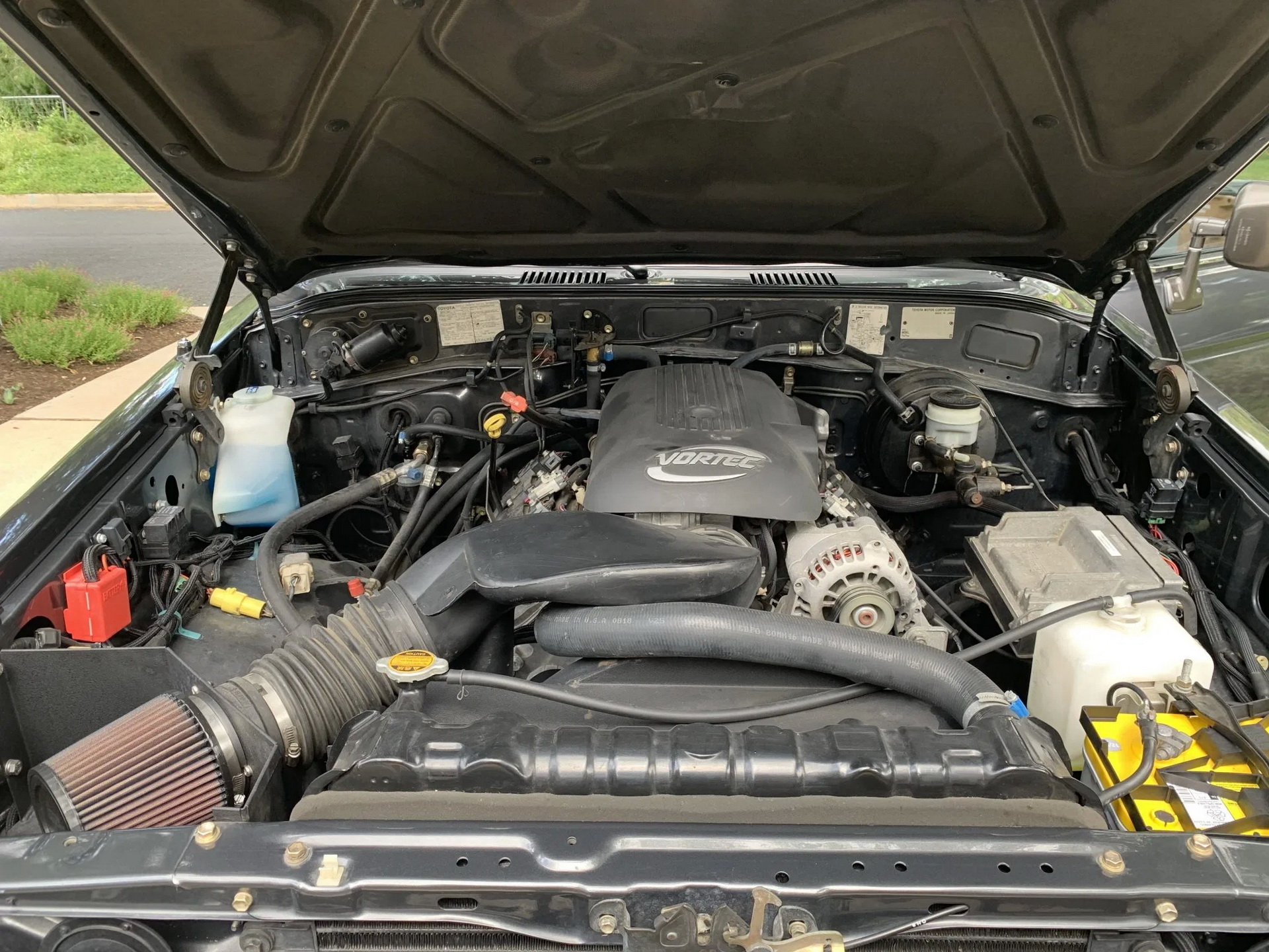 Modded 1988 Toyota Land Cruiser FJ62 With BMW 5-Series Seats Looks To Fetch A Pretty Penny