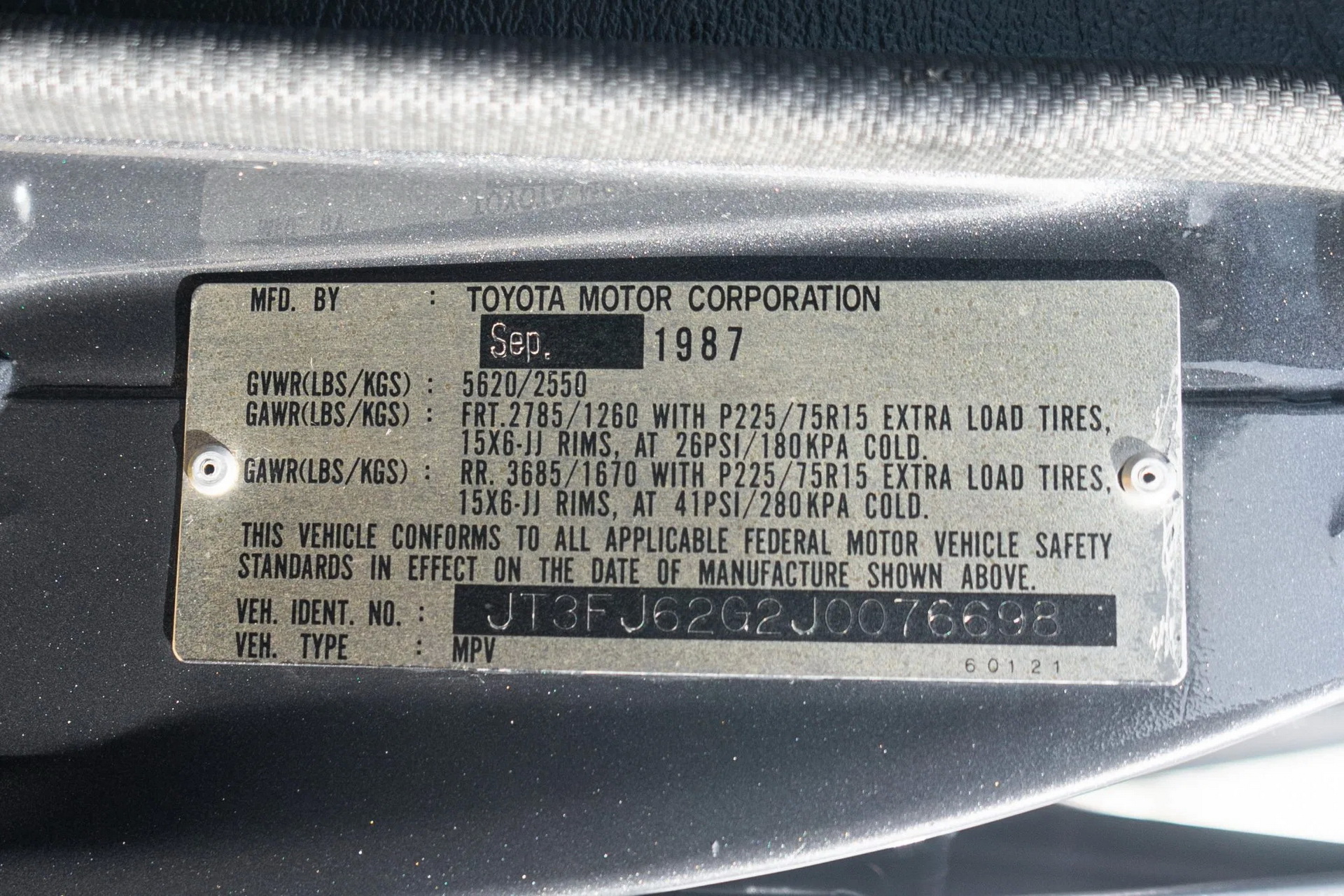 Modded 1988 Toyota Land Cruiser FJ62 With BMW 5-Series Seats Looks To Fetch A Pretty Penny