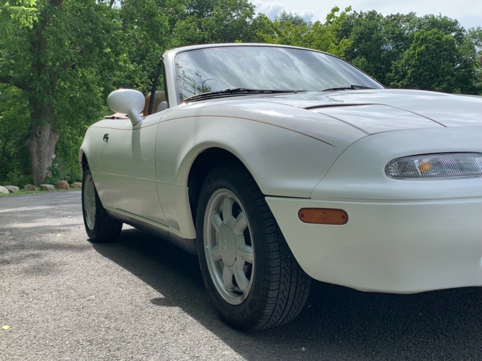 Hurry Up And Bid On This 15k Mile 1993 Mazda MX-5 Miata