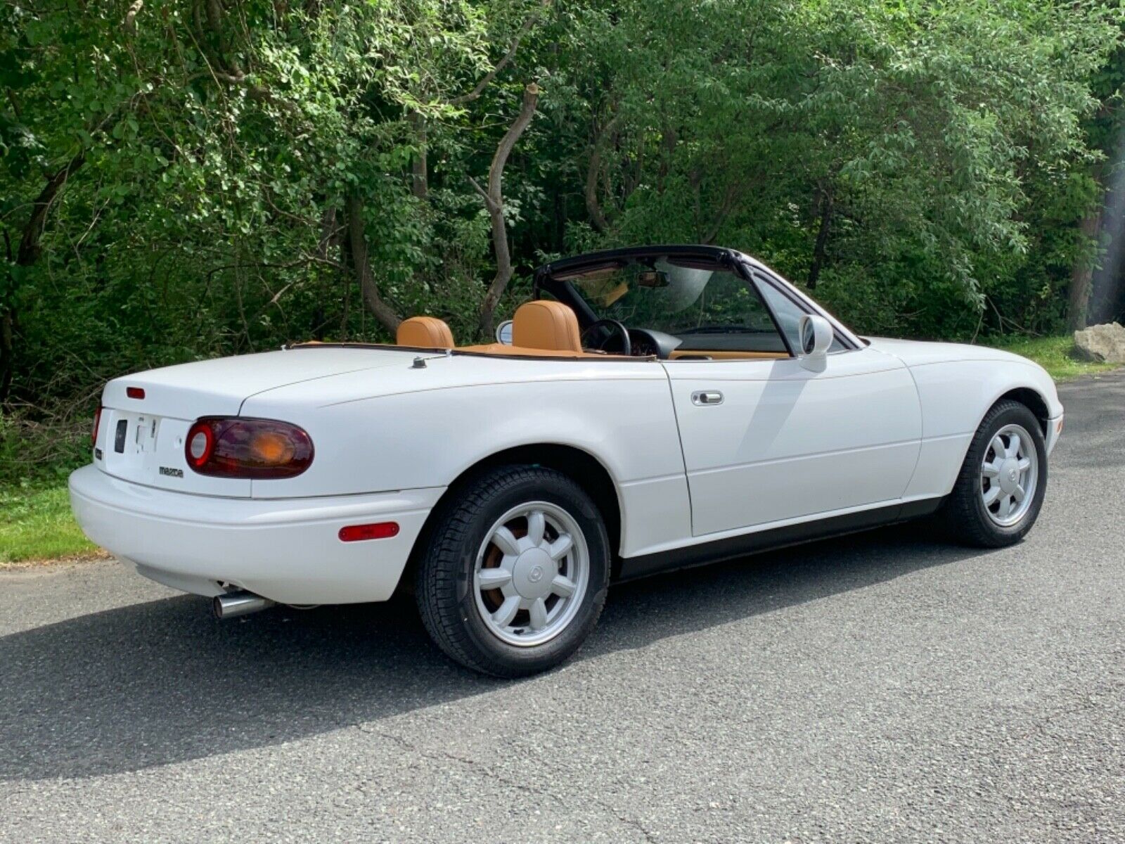 Hurry Up And Bid On This 15k Mile 1993 Mazda MX-5 Miata