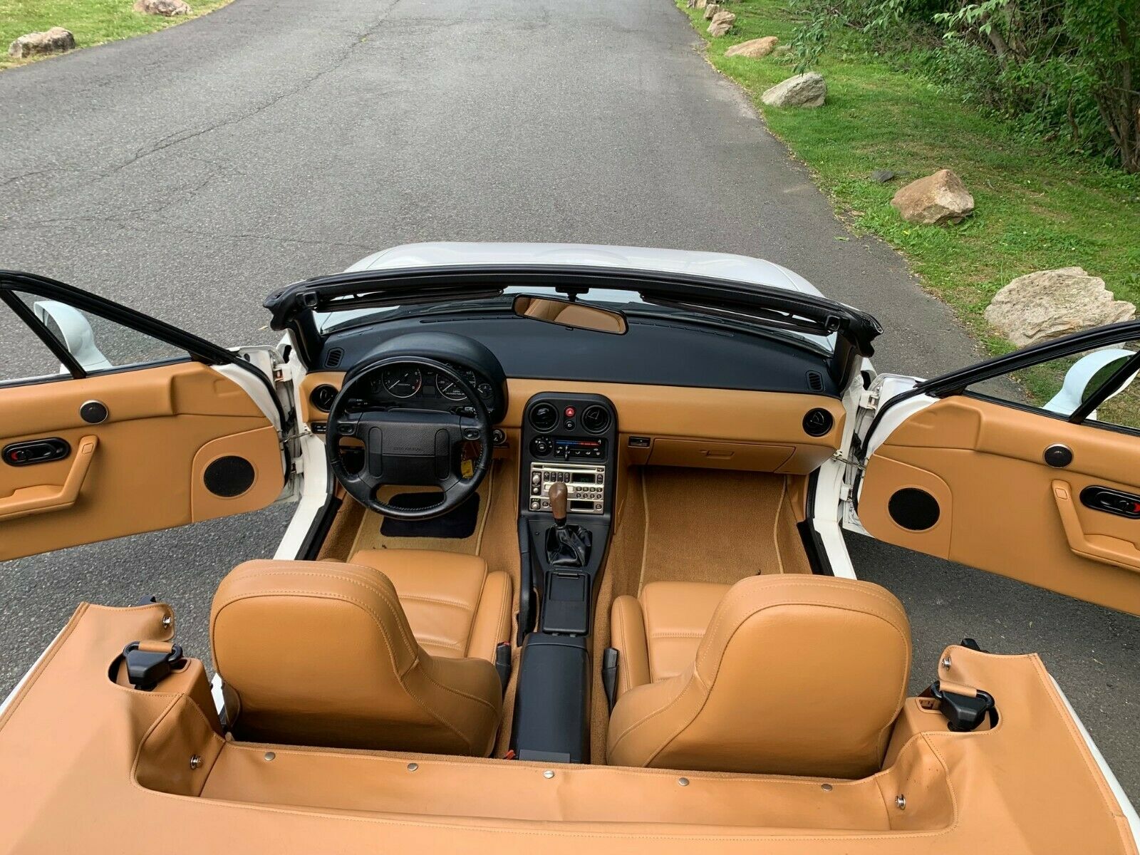 Hurry Up And Bid On This 15k Mile 1993 Mazda MX-5 Miata