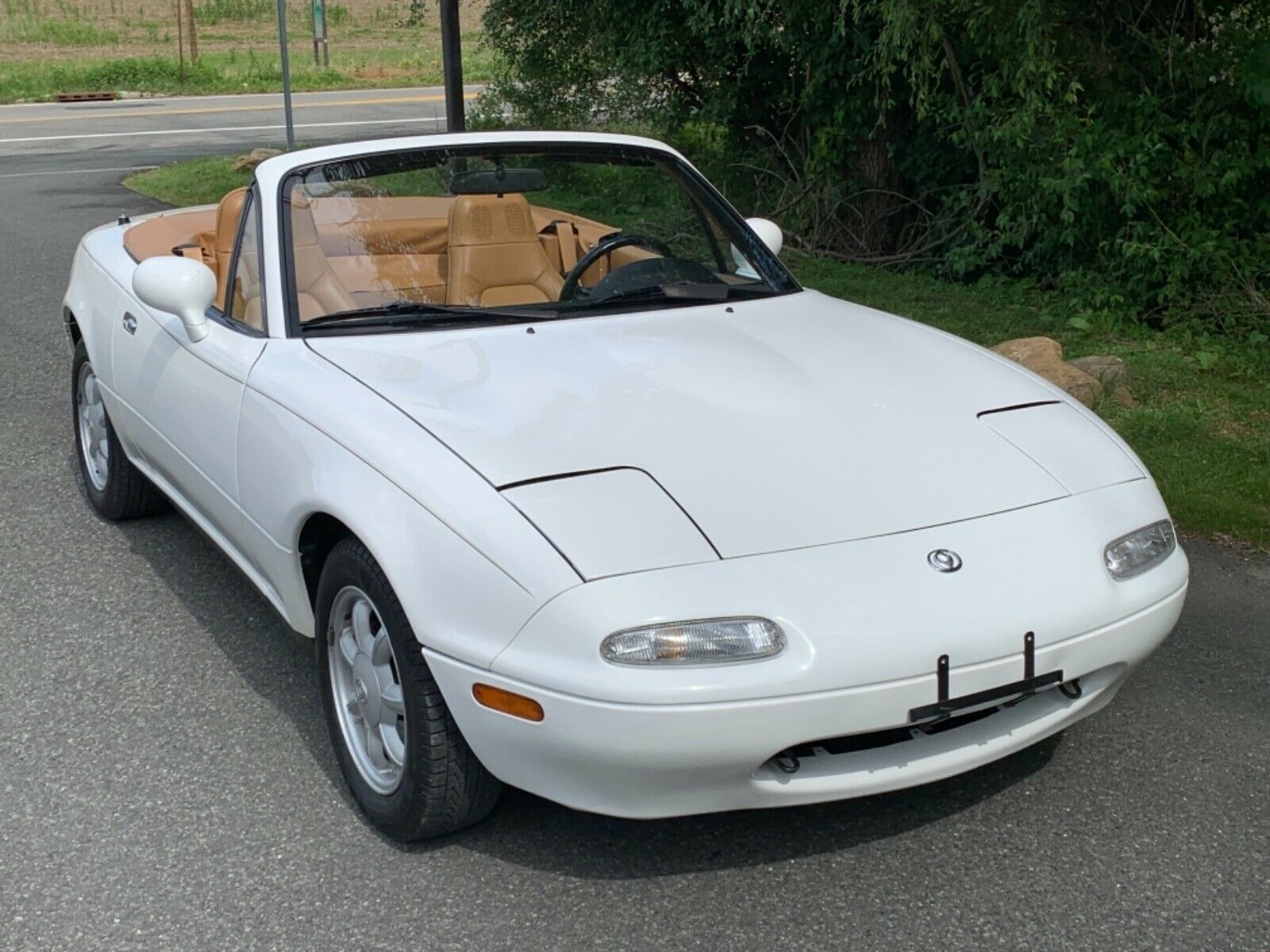 Hurry Up And Bid On This 15k Mile 1993 Mazda MX-5 Miata