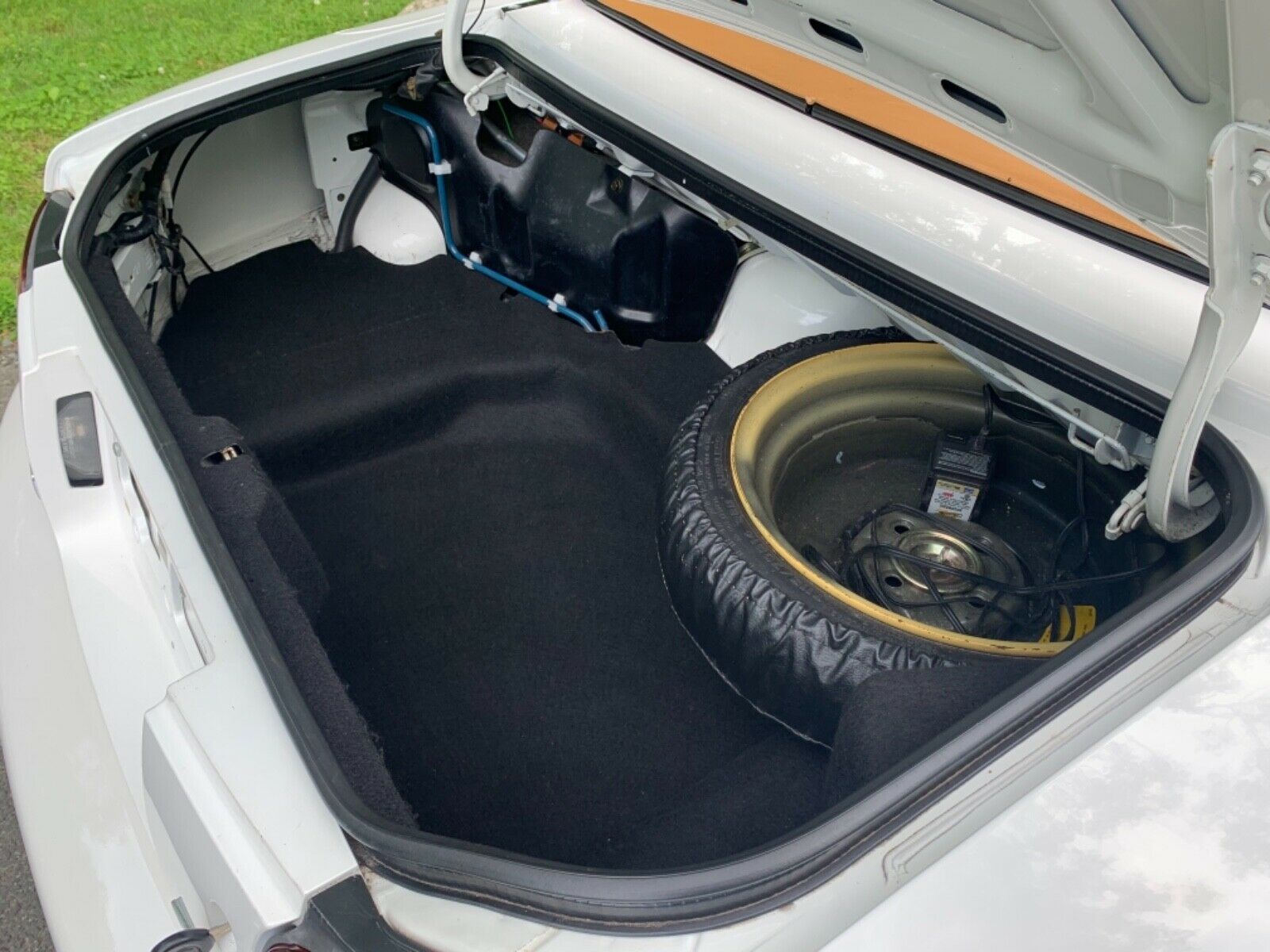 Hurry Up And Bid On This 15k Mile 1993 Mazda MX-5 Miata