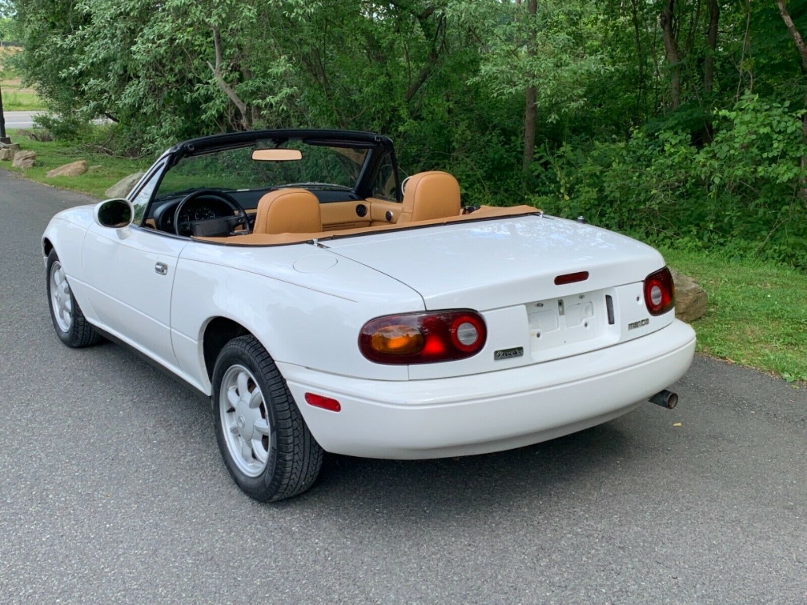 Hurry Up And Bid On This 15k Mile 1993 Mazda MX-5 Miata