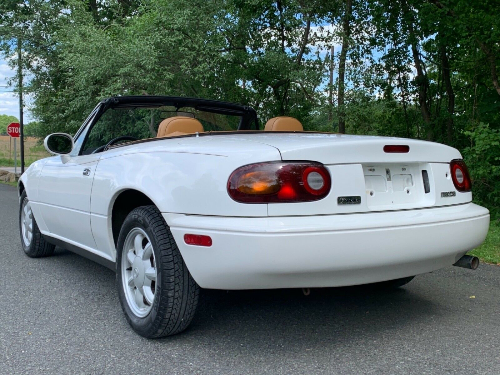 Hurry Up And Bid On This 15k Mile 1993 Mazda MX-5 Miata