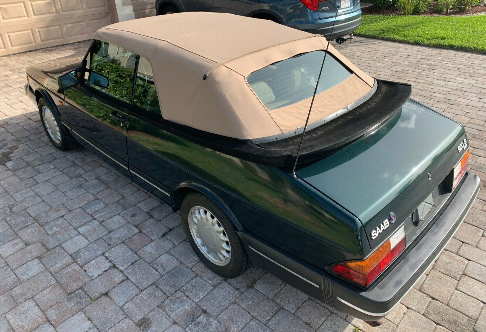 This 21k Mile Saab 900 S Is A Drop Top Time Machine