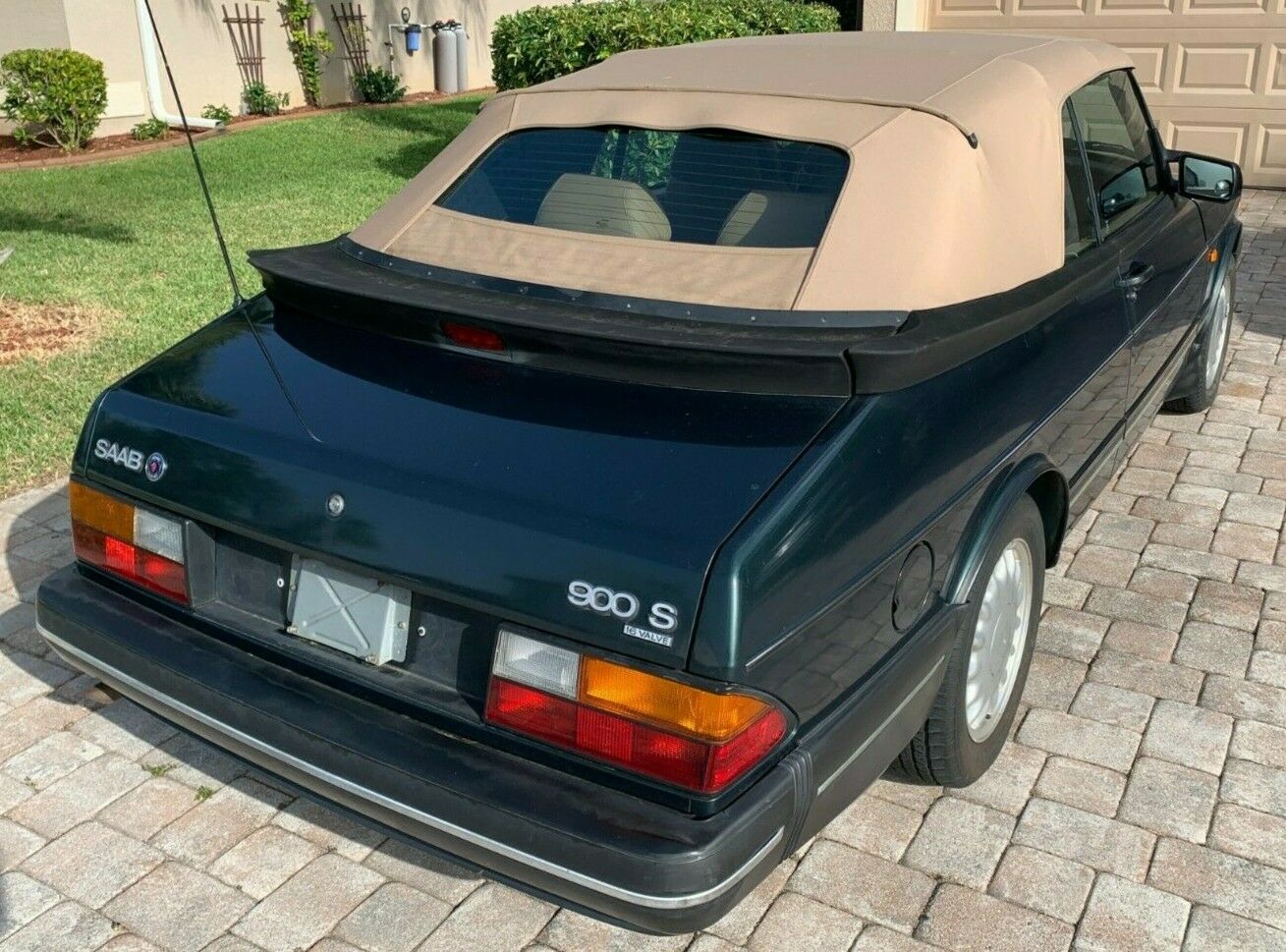 This 21k Mile Saab 900 S Is A Drop Top Time Machine