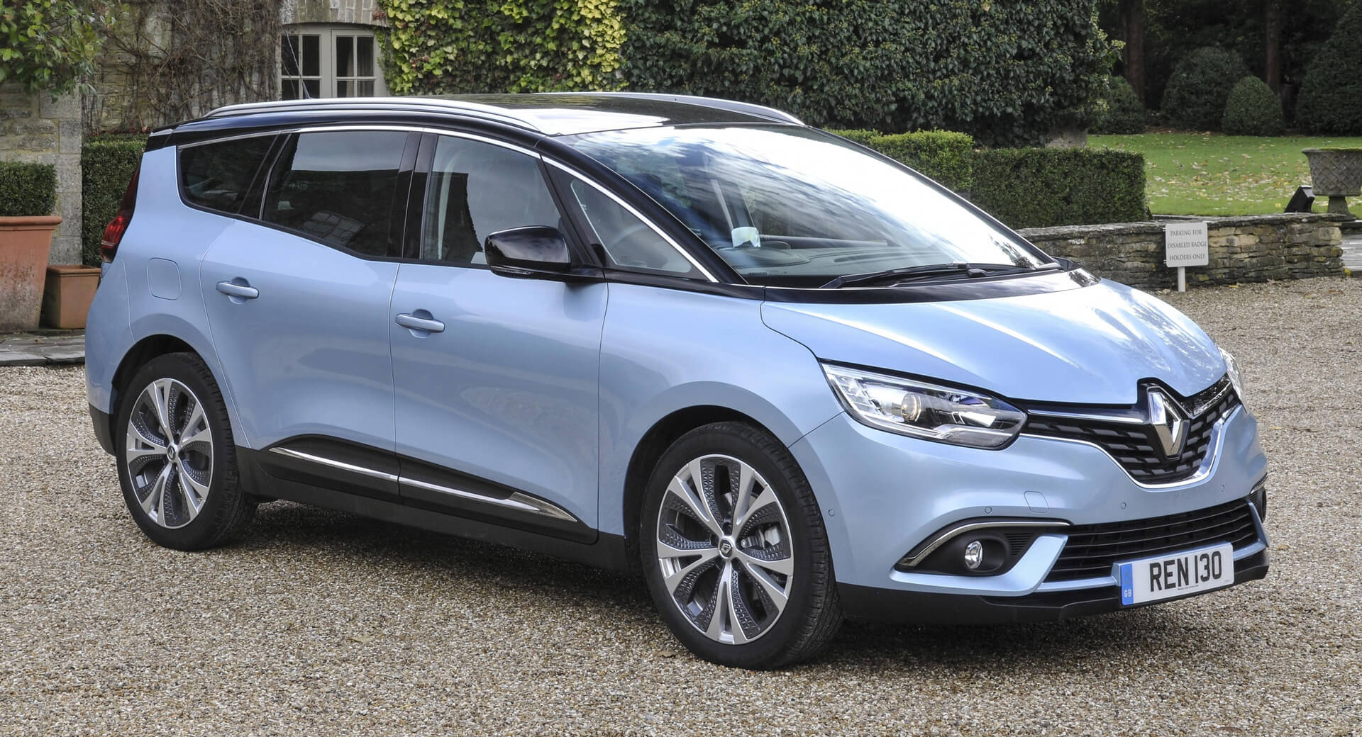 UK: Renault Grand Scenic 7-Seater 