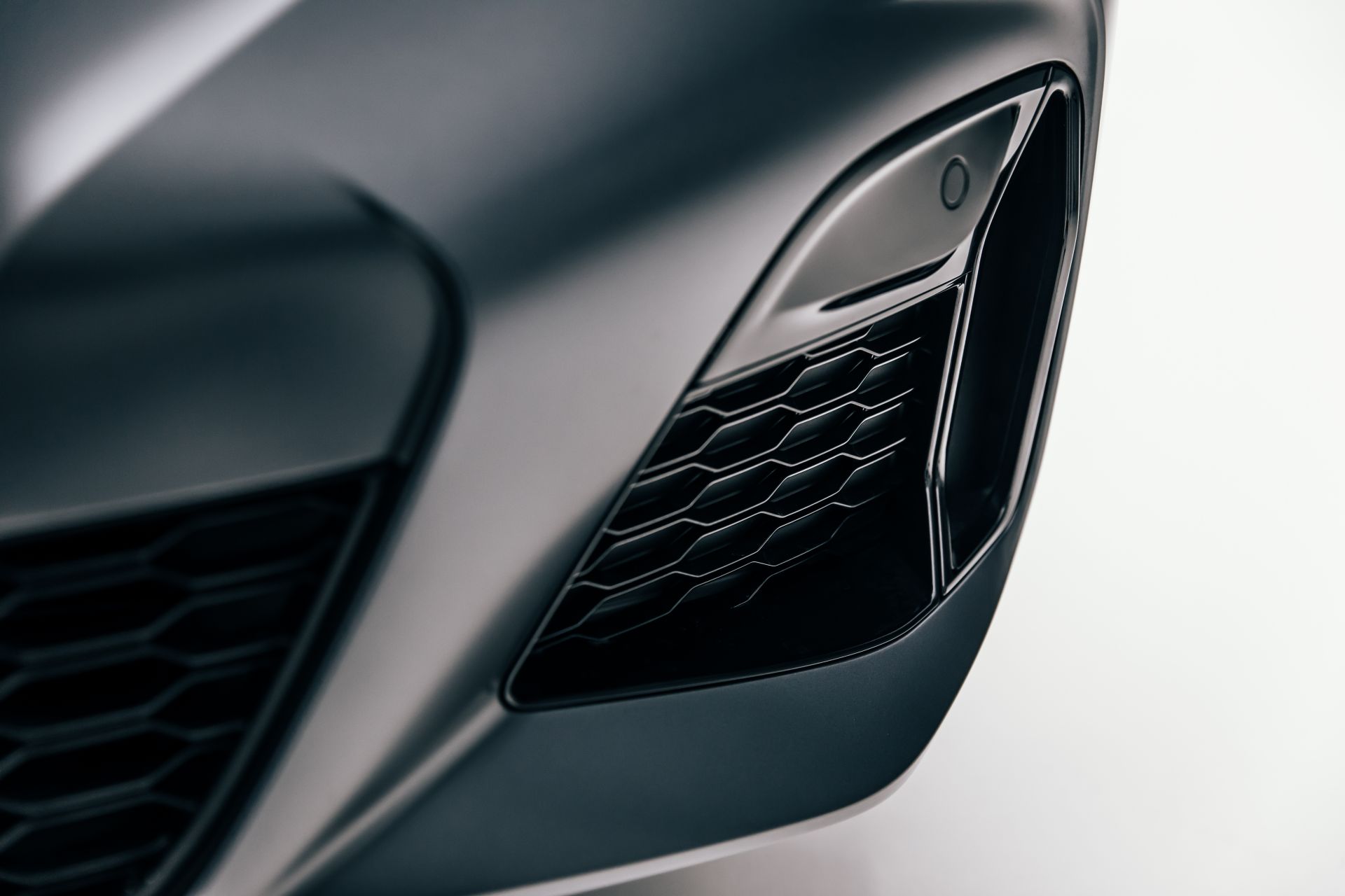 BMW M340i xDrive Touring First Edition Shows Optional Laser Lights