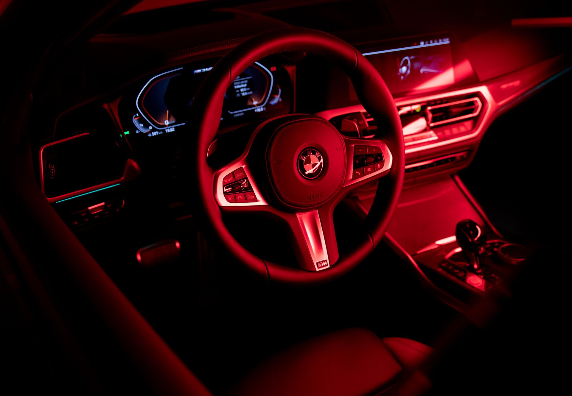 BMW M340i xDrive Touring First Edition Shows Optional Laser Lights