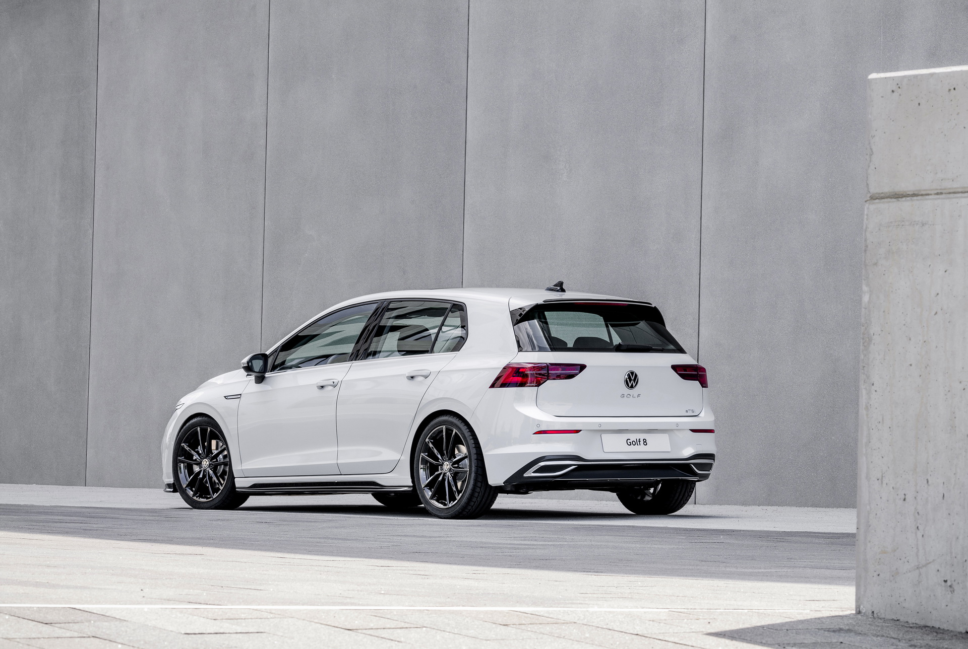 Oettinger Releases A Number Of Parts For The New VW Golf Mk8