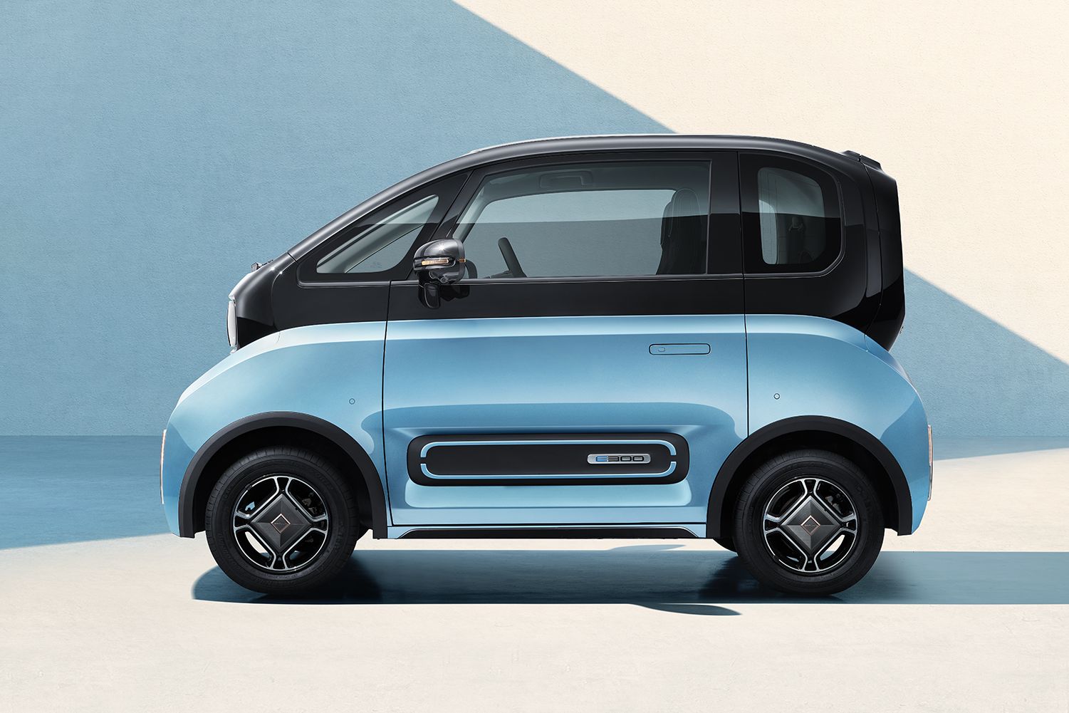 Quirky Baojun E300 And E300 Plus Mini EVs Offer 189-Mile Range For Under $10,000